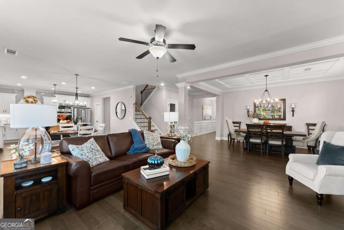 7123 Lake Edge Drive