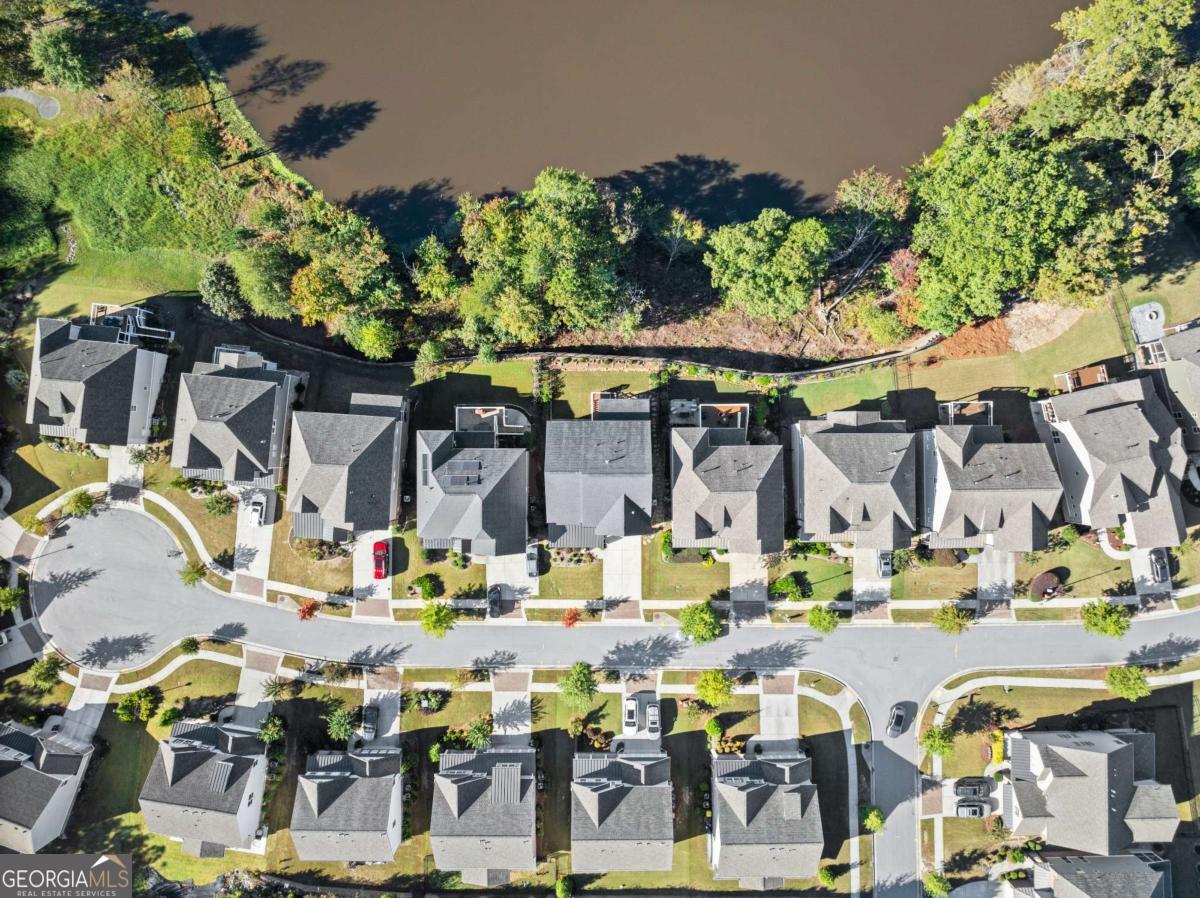 7123 Lake Edge Drive