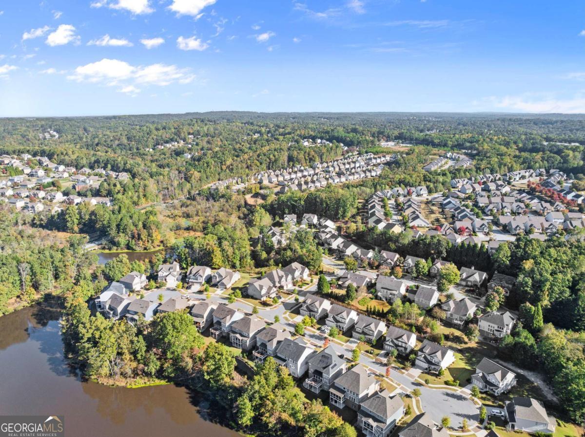 7123 Lake Edge Drive