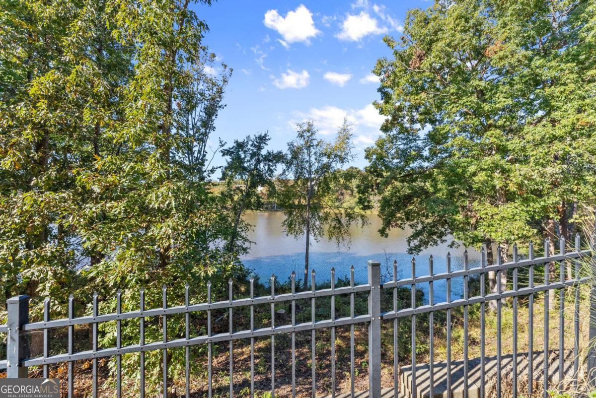 7123 Lake Edge Drive