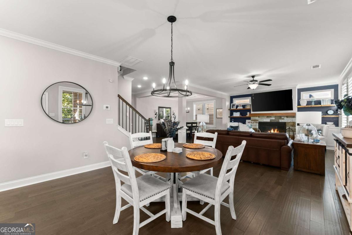 7123 Lake Edge Drive