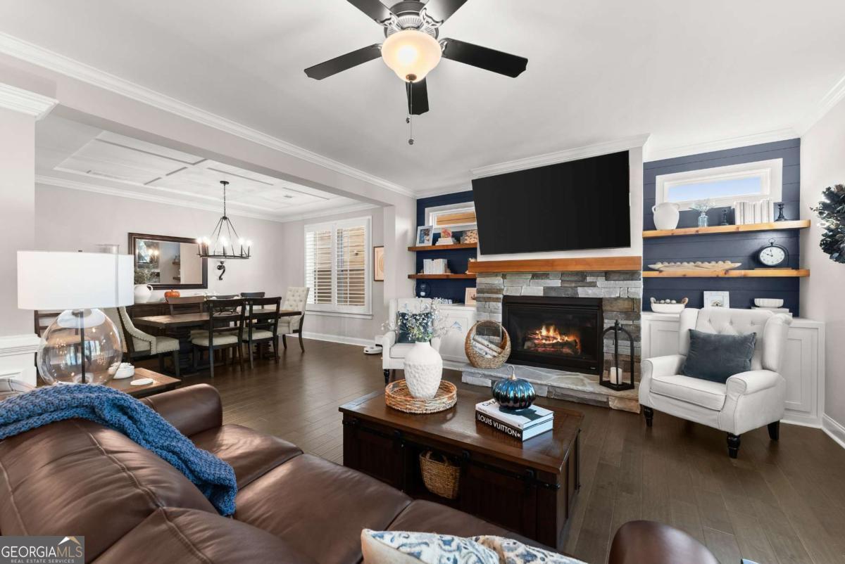 7123 Lake Edge Drive