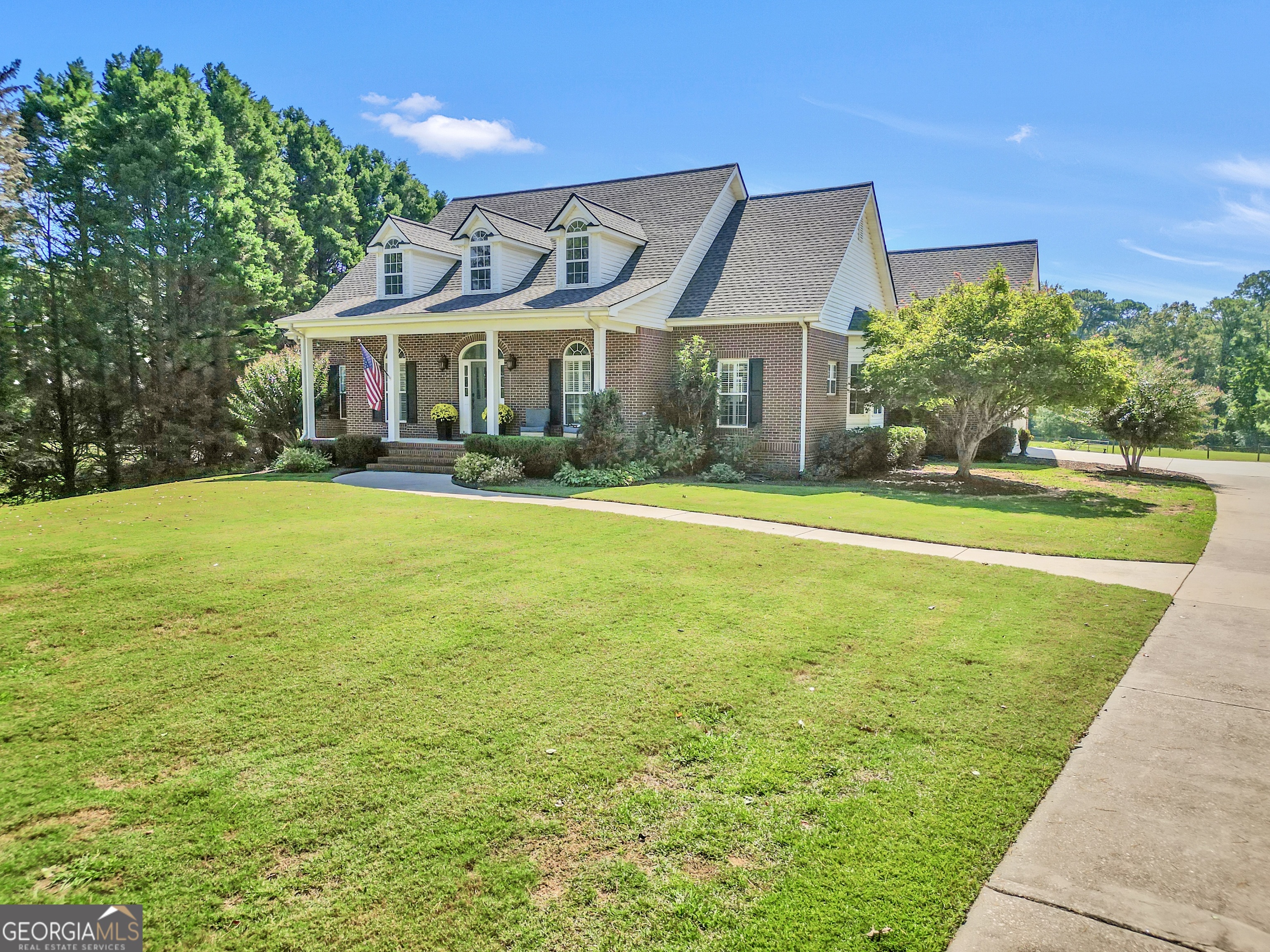 1964 E Lake Road, Mcdonough