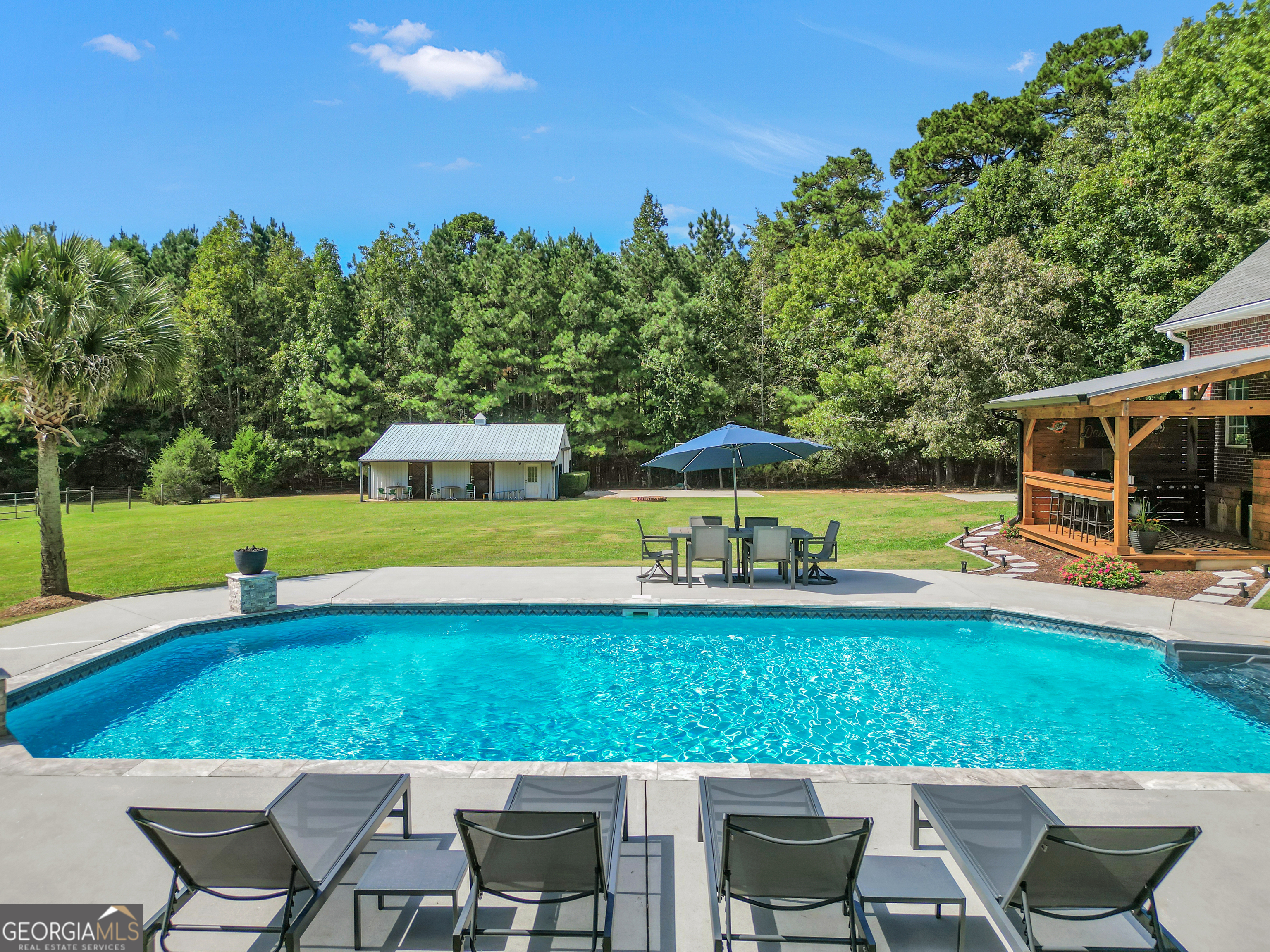 1964 E Lake Road, Mcdonough