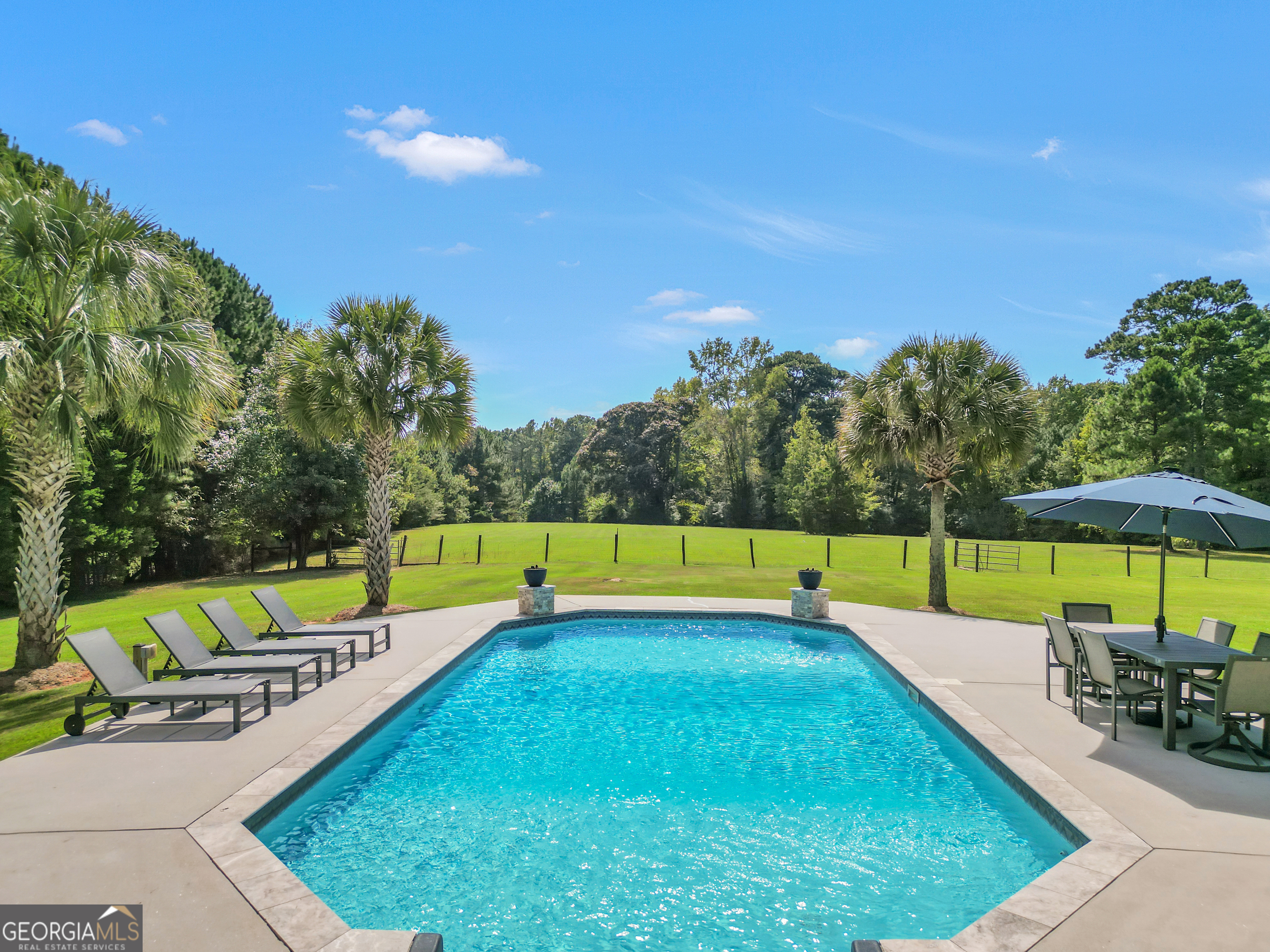 1964 E Lake Road, Mcdonough
