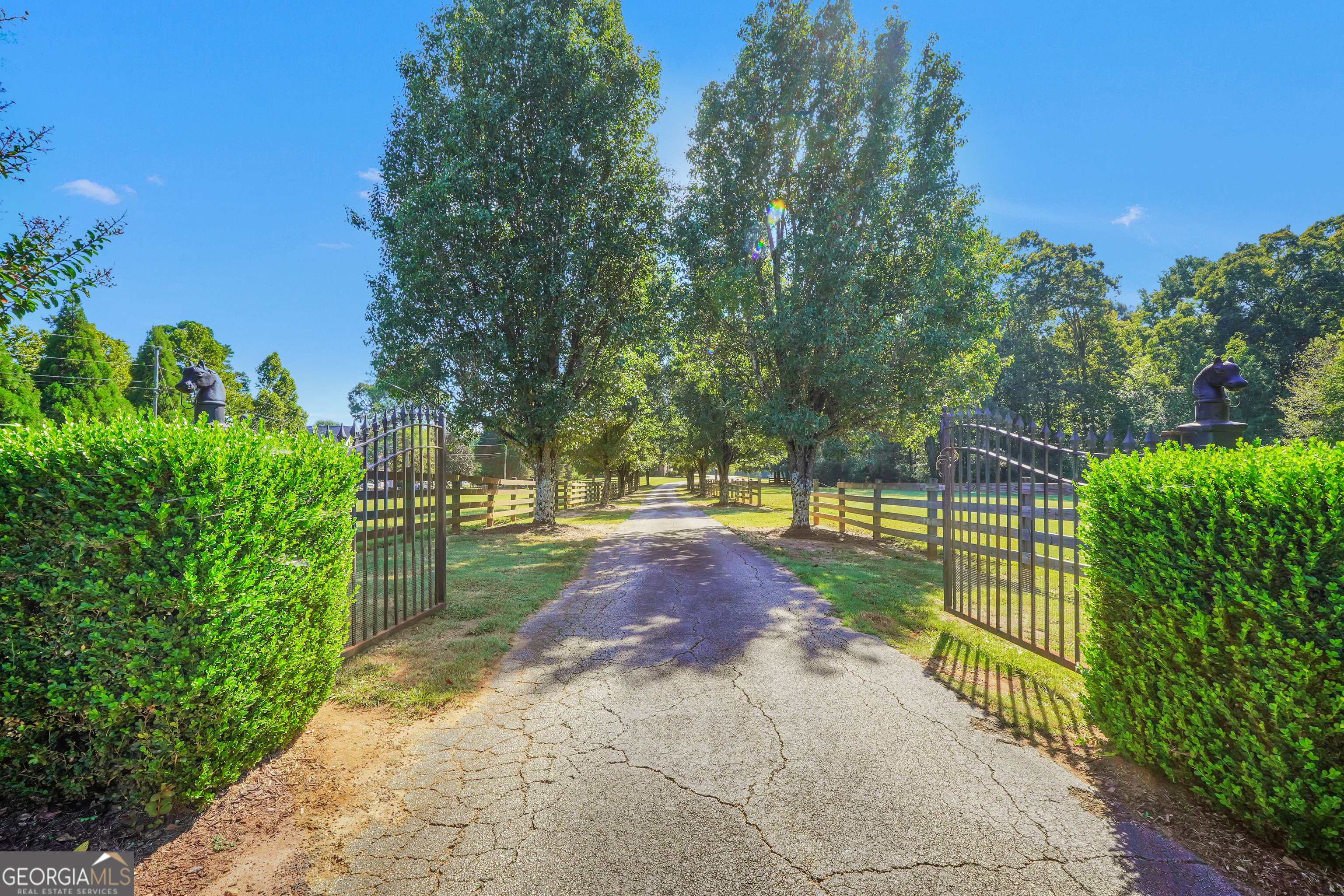 1964 E Lake Road, Mcdonough