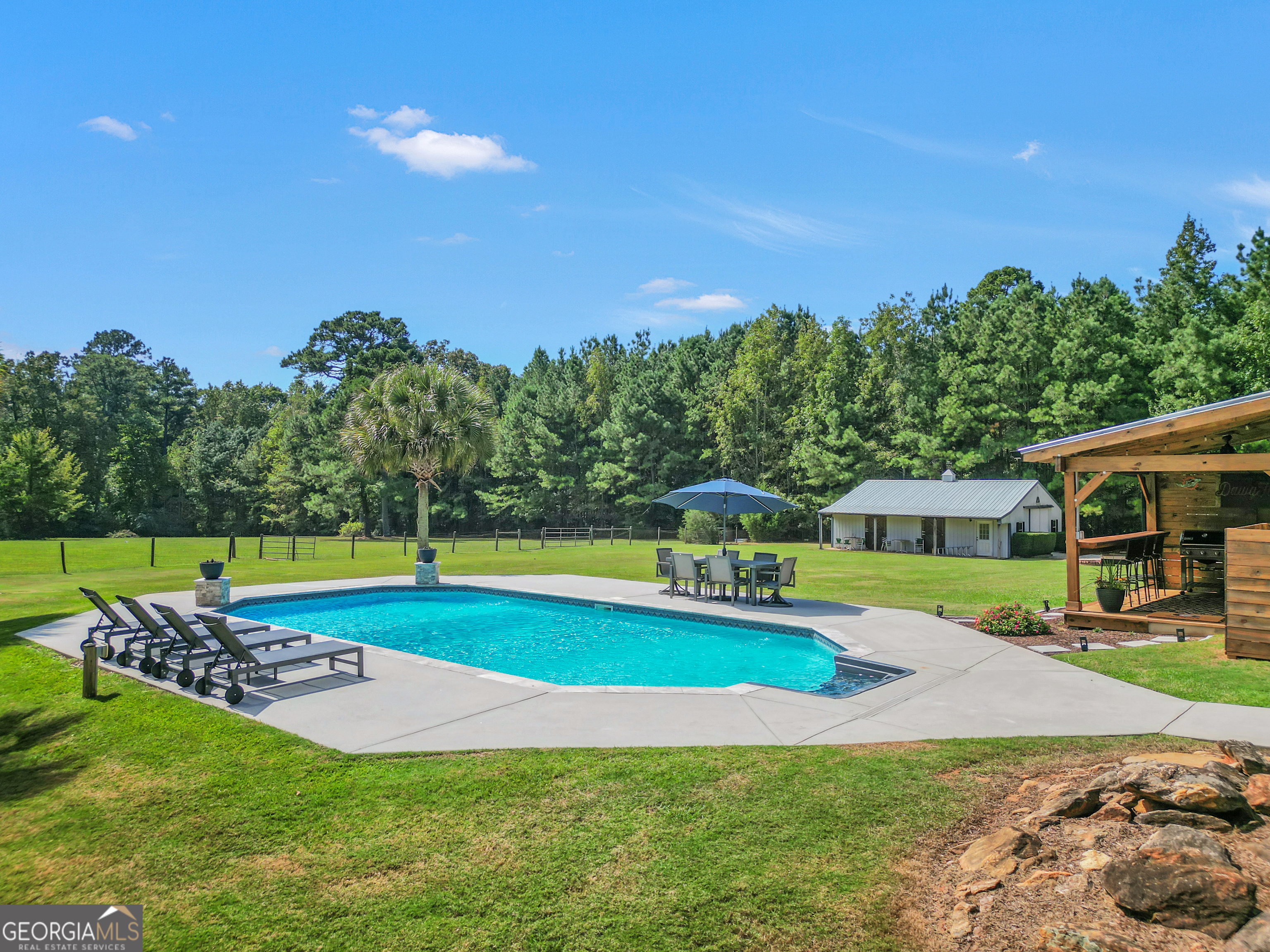 1964 E Lake Road, Mcdonough