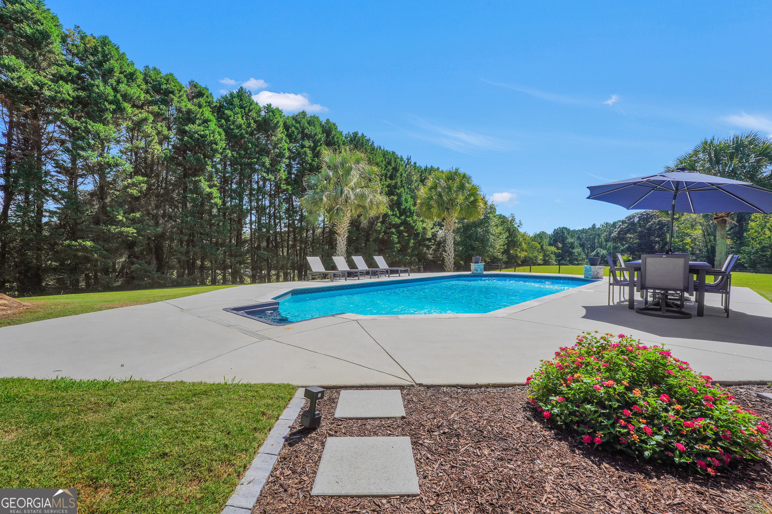 1964 E Lake Road, Mcdonough