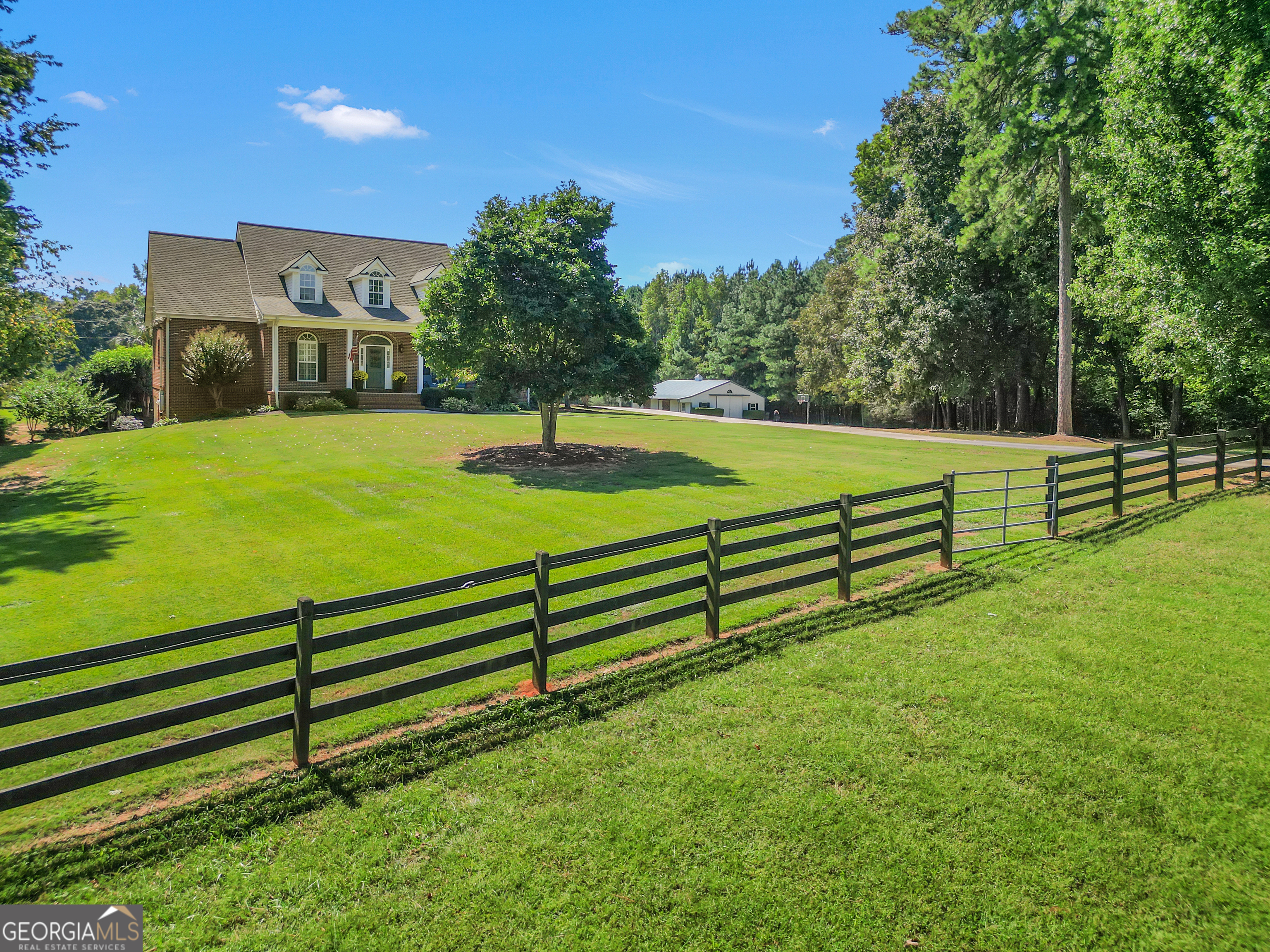 1964 E Lake Road, Mcdonough