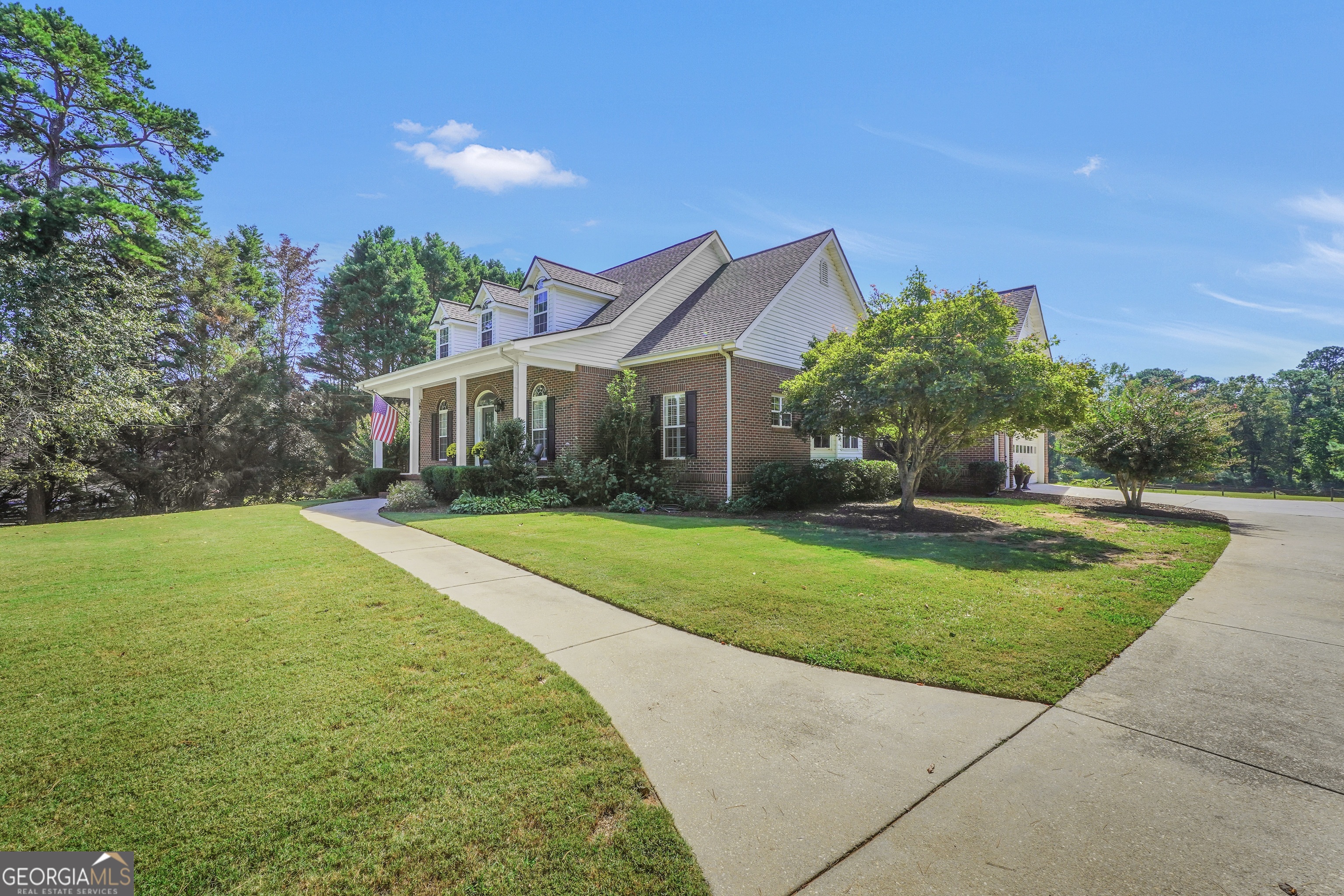 1964 E Lake Road, Mcdonough