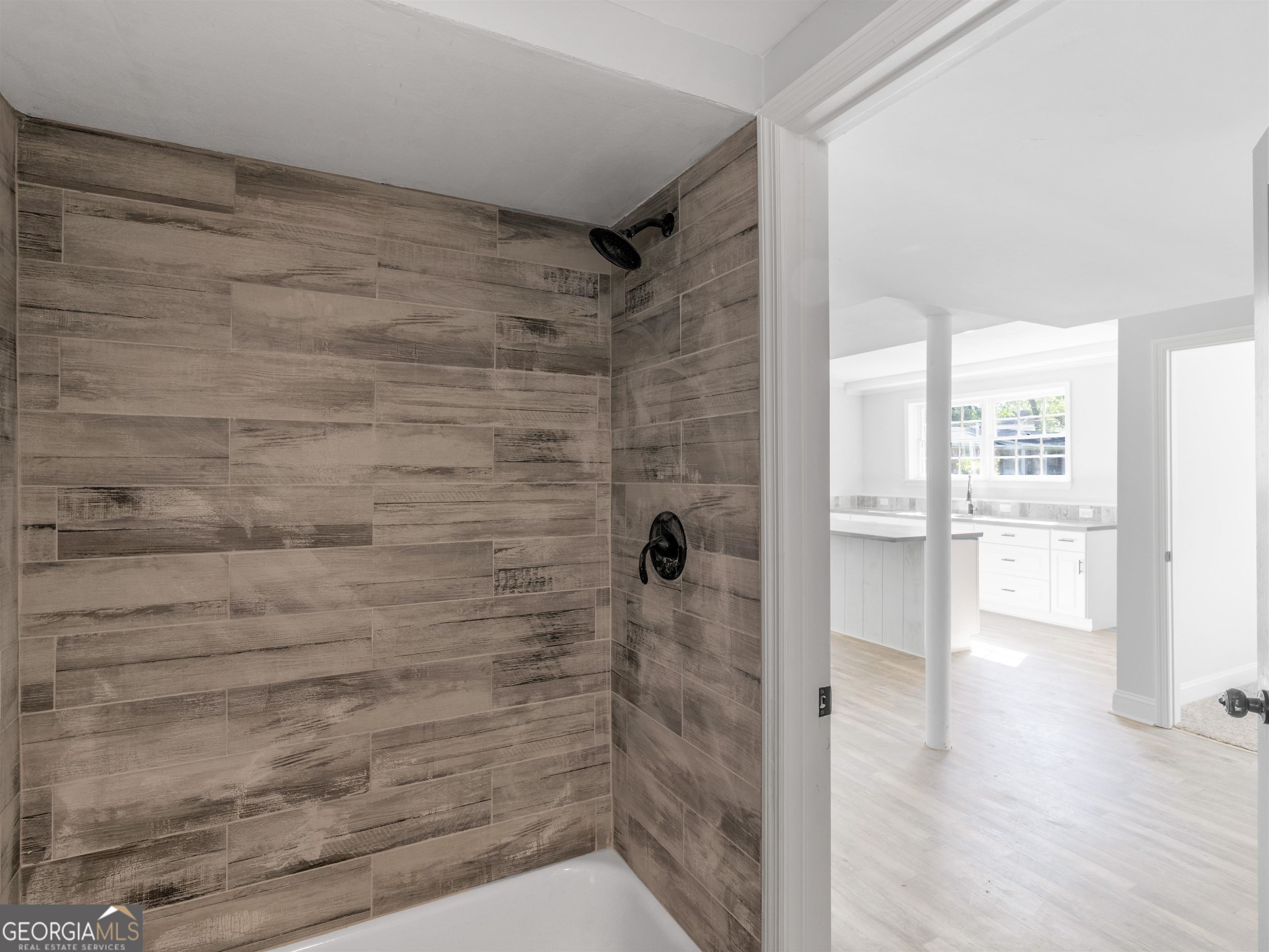 1100 S Green Street, Thomaston