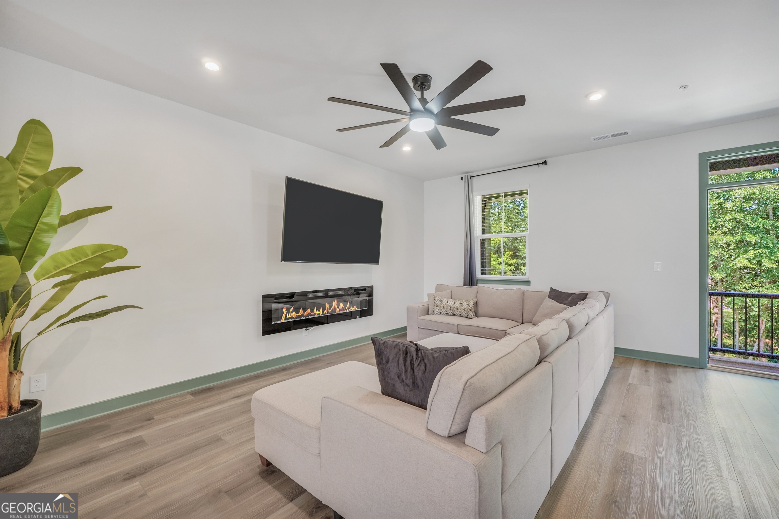 115 Climbing Ivy Circle, Fayetteville