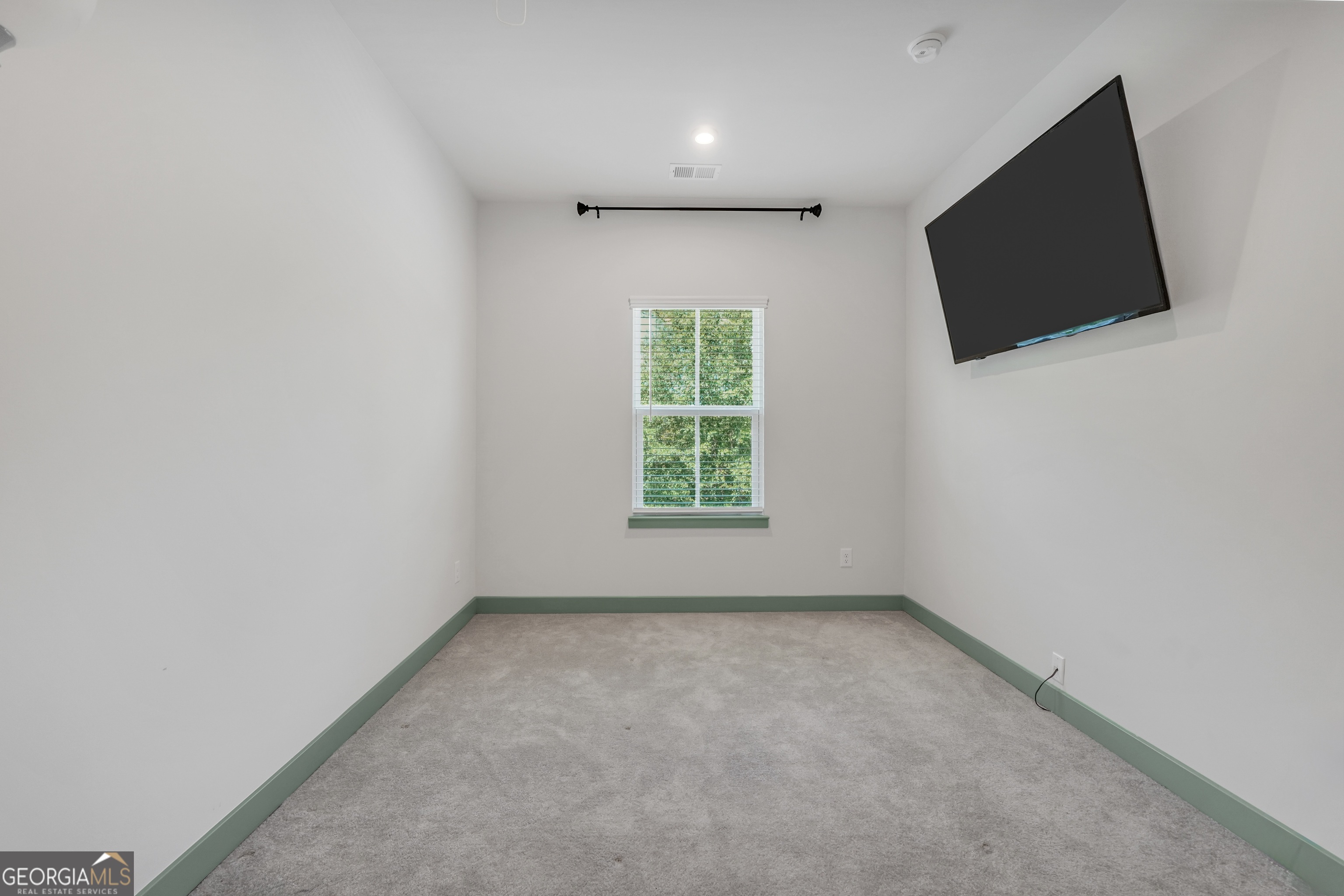 115 Climbing Ivy Circle, Fayetteville