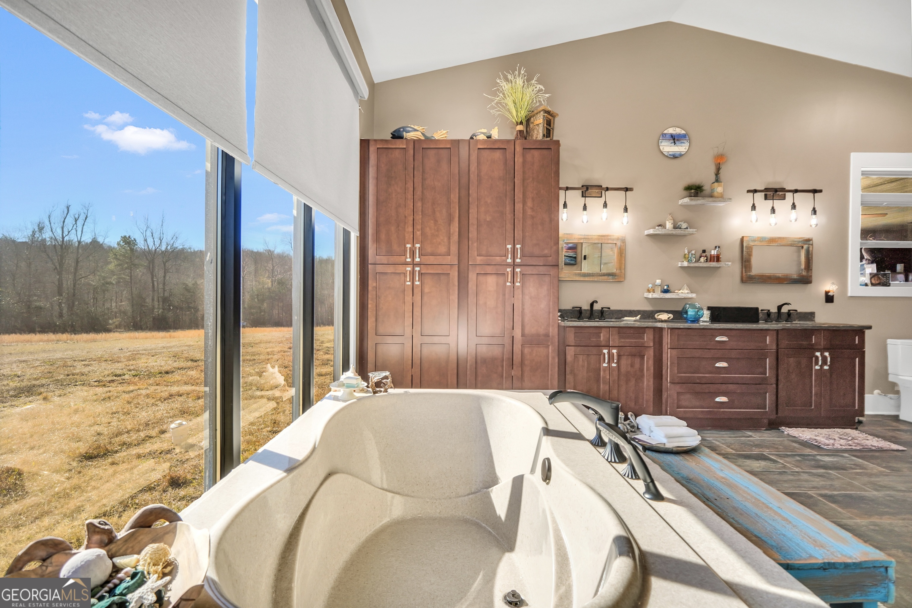 616 Shackelford Road