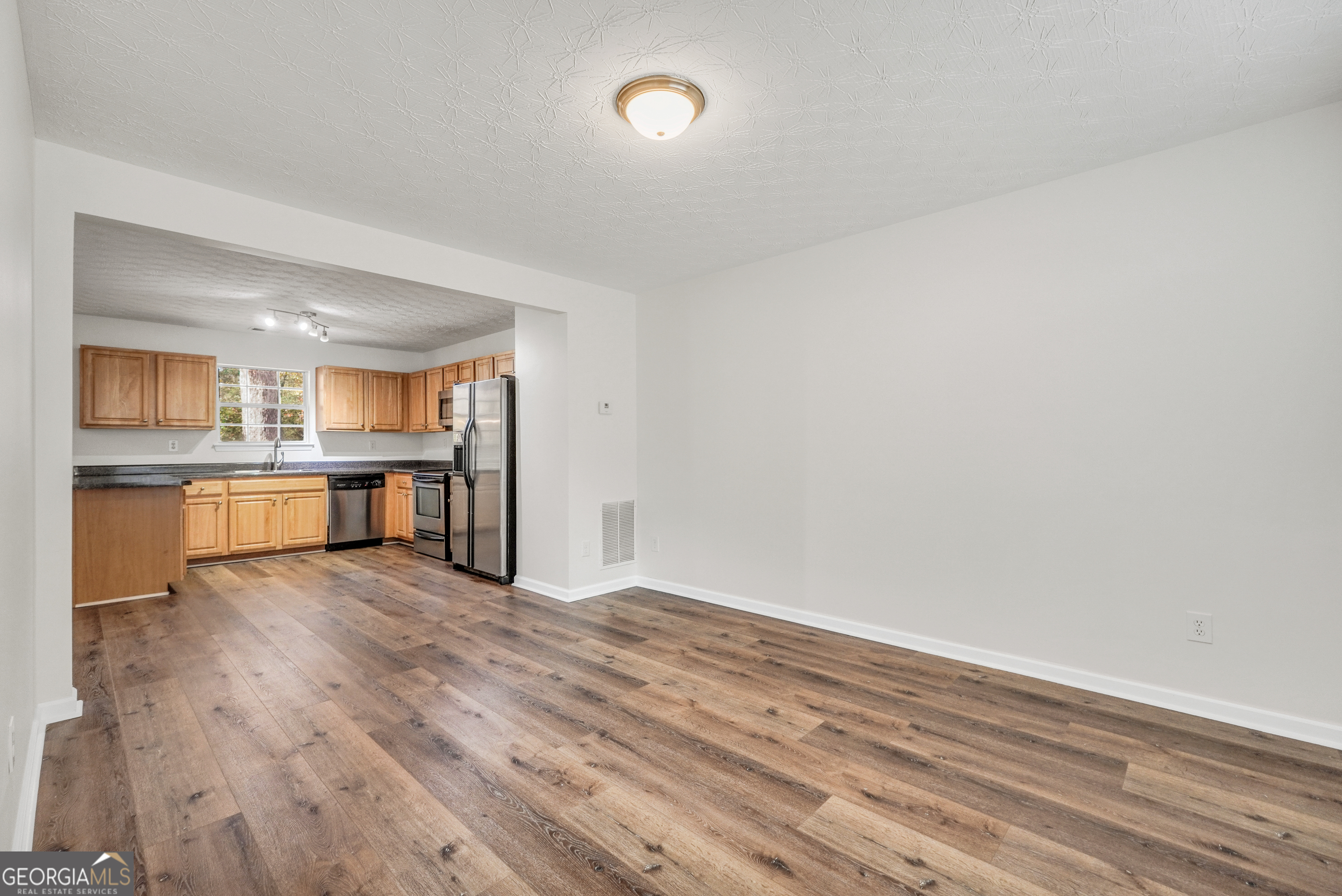 1512 Lincoln Terrace