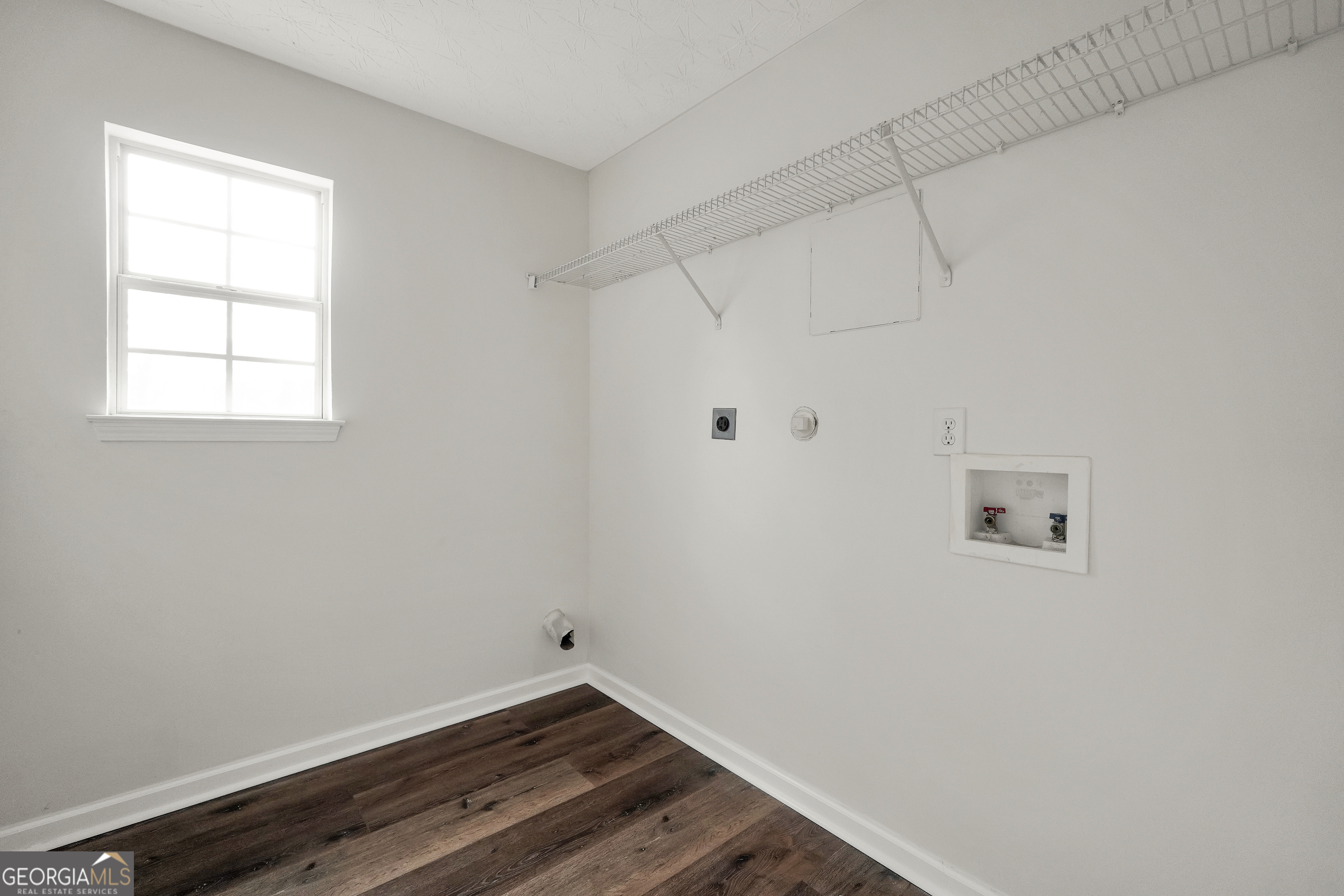 1512 Lincoln Terrace