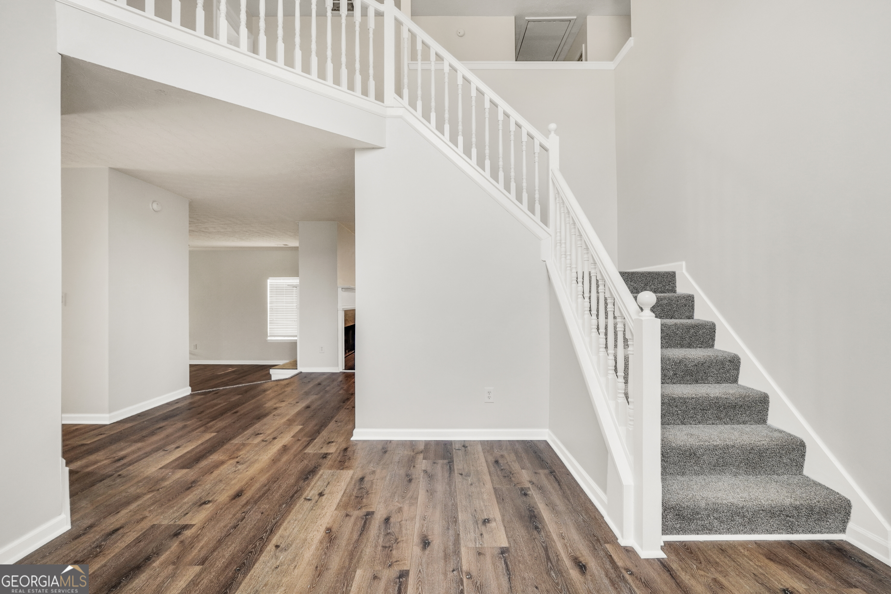 1512 Lincoln Terrace