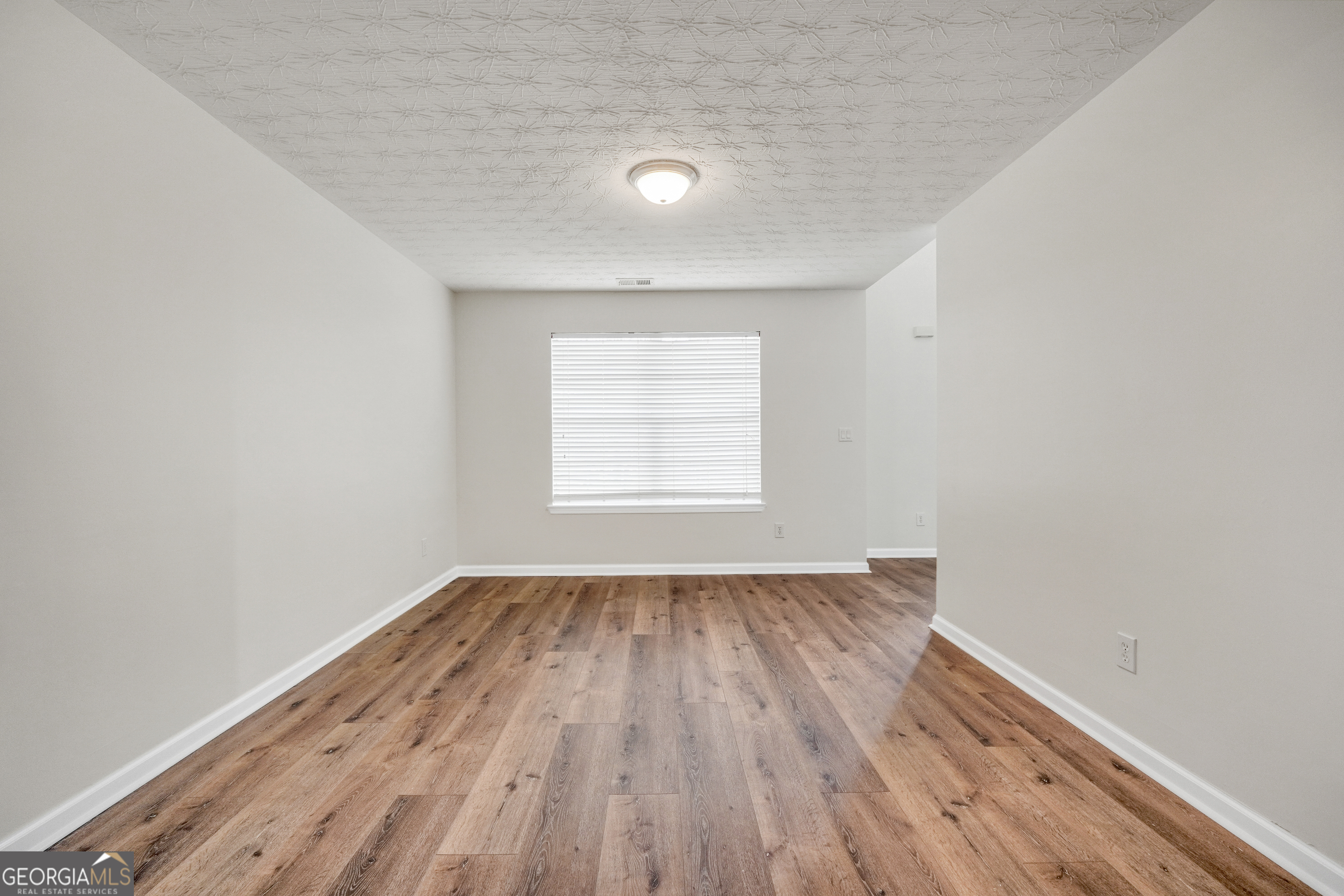 1512 Lincoln Terrace