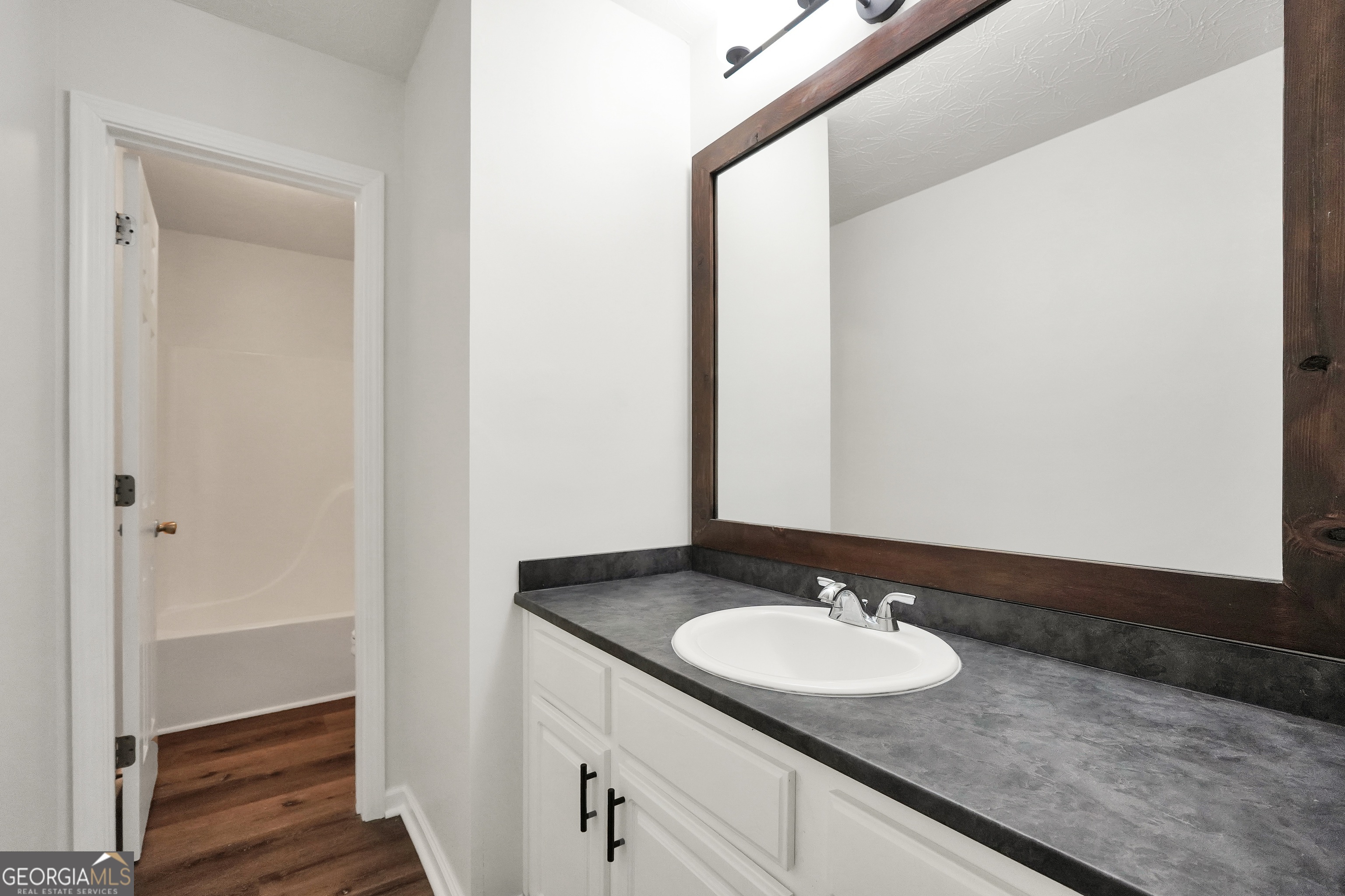 1512 Lincoln Terrace