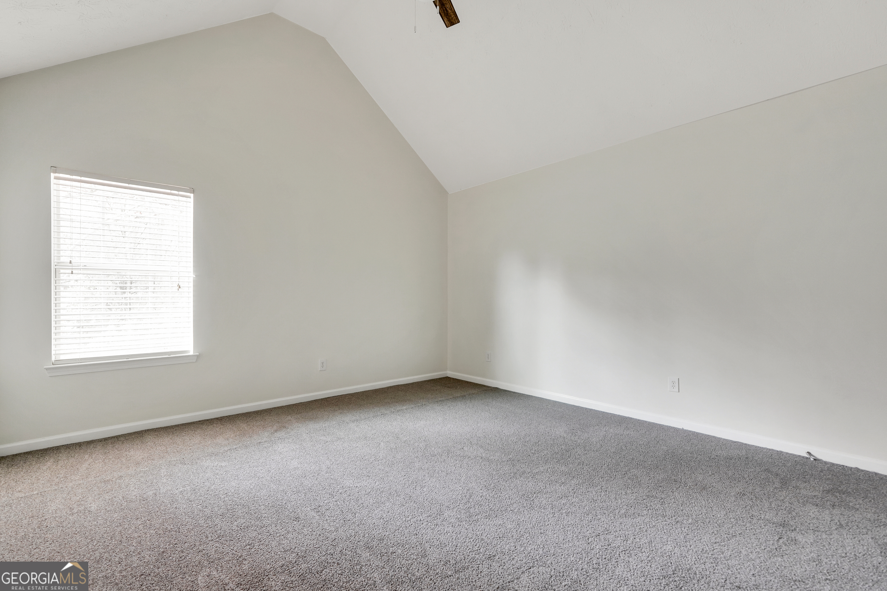 1512 Lincoln Terrace