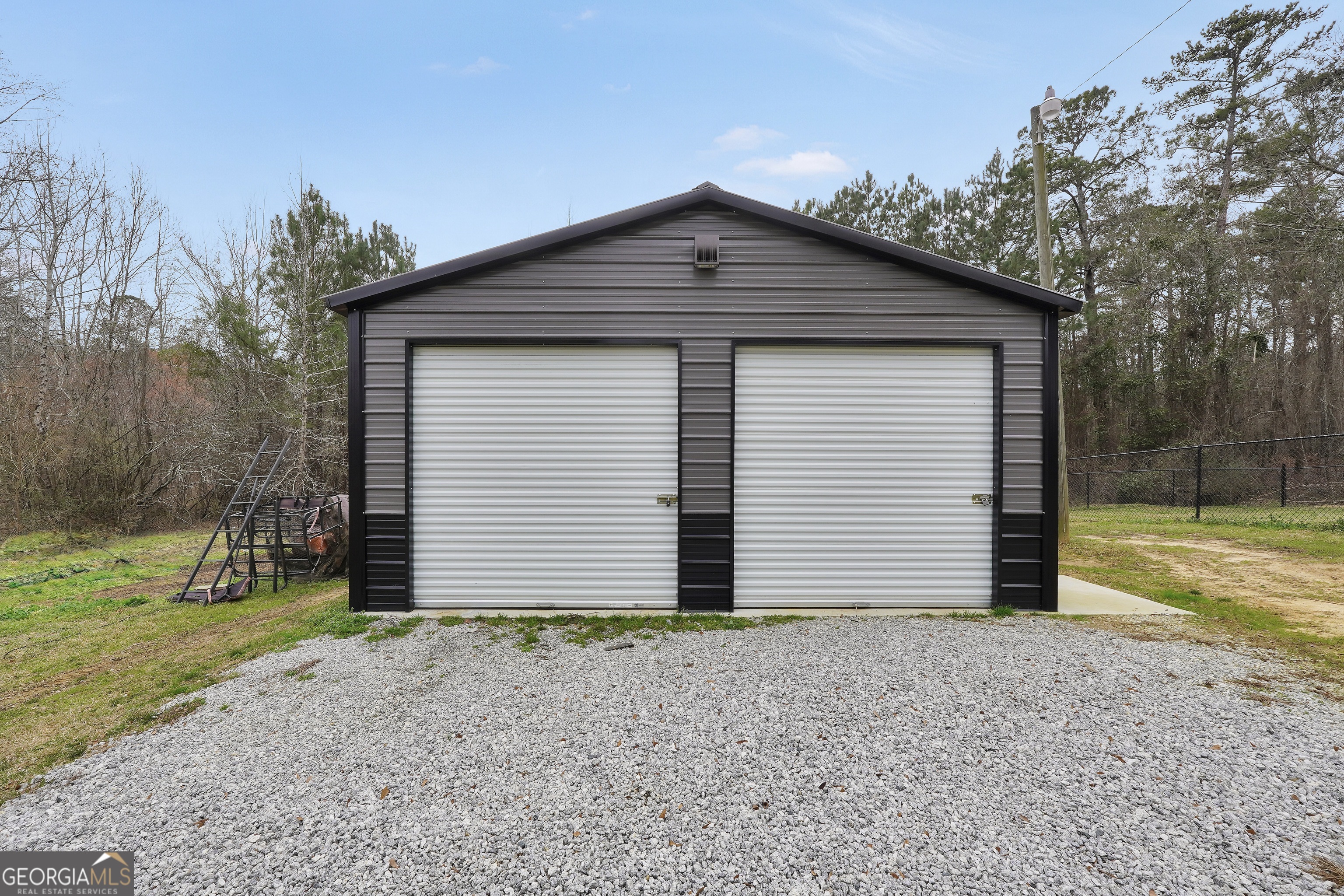 926 Silver Dollar Road