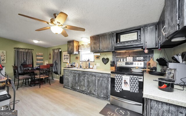 926 Silver Dollar Road