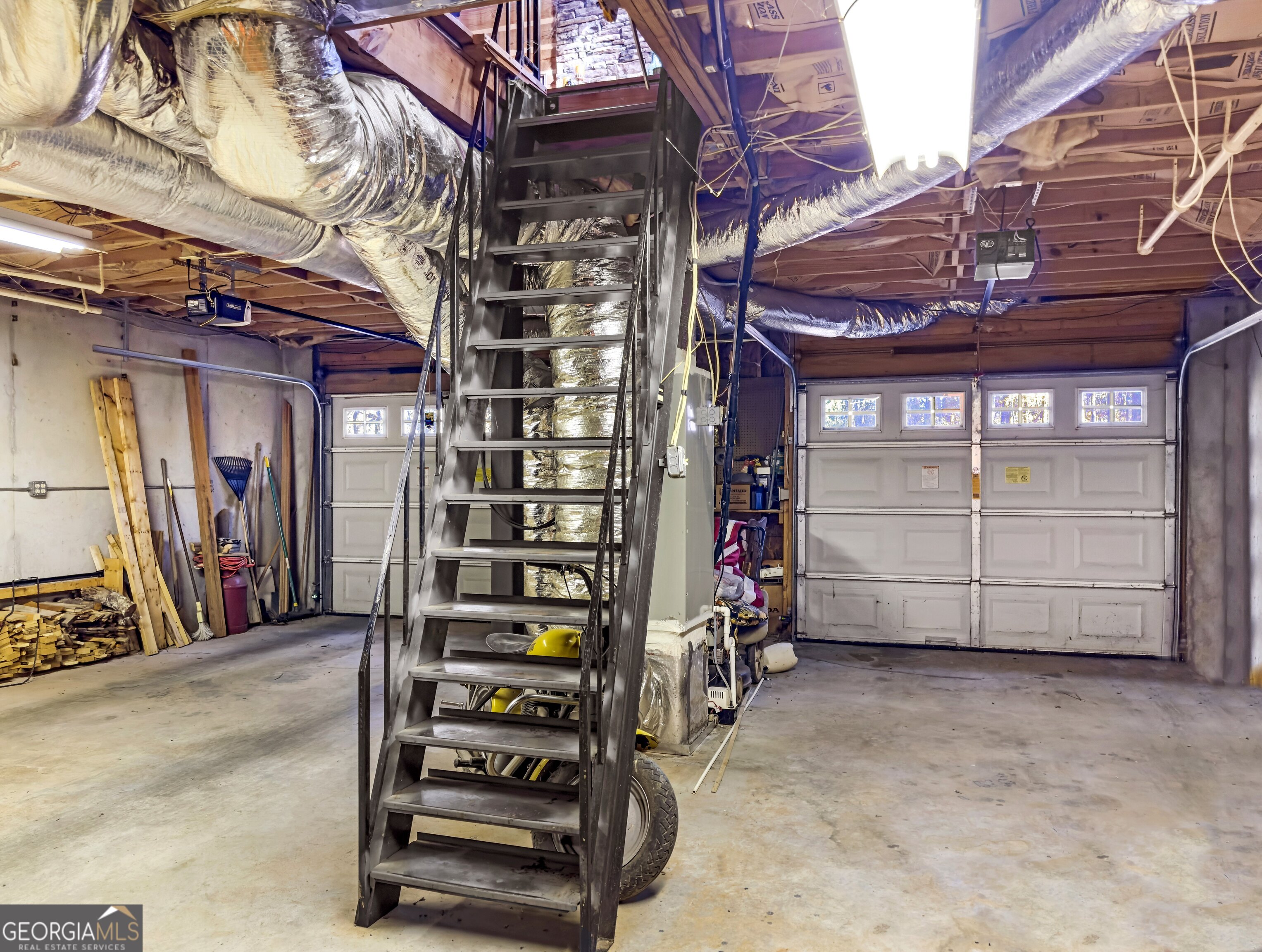 469 Chick-A-Dee Court