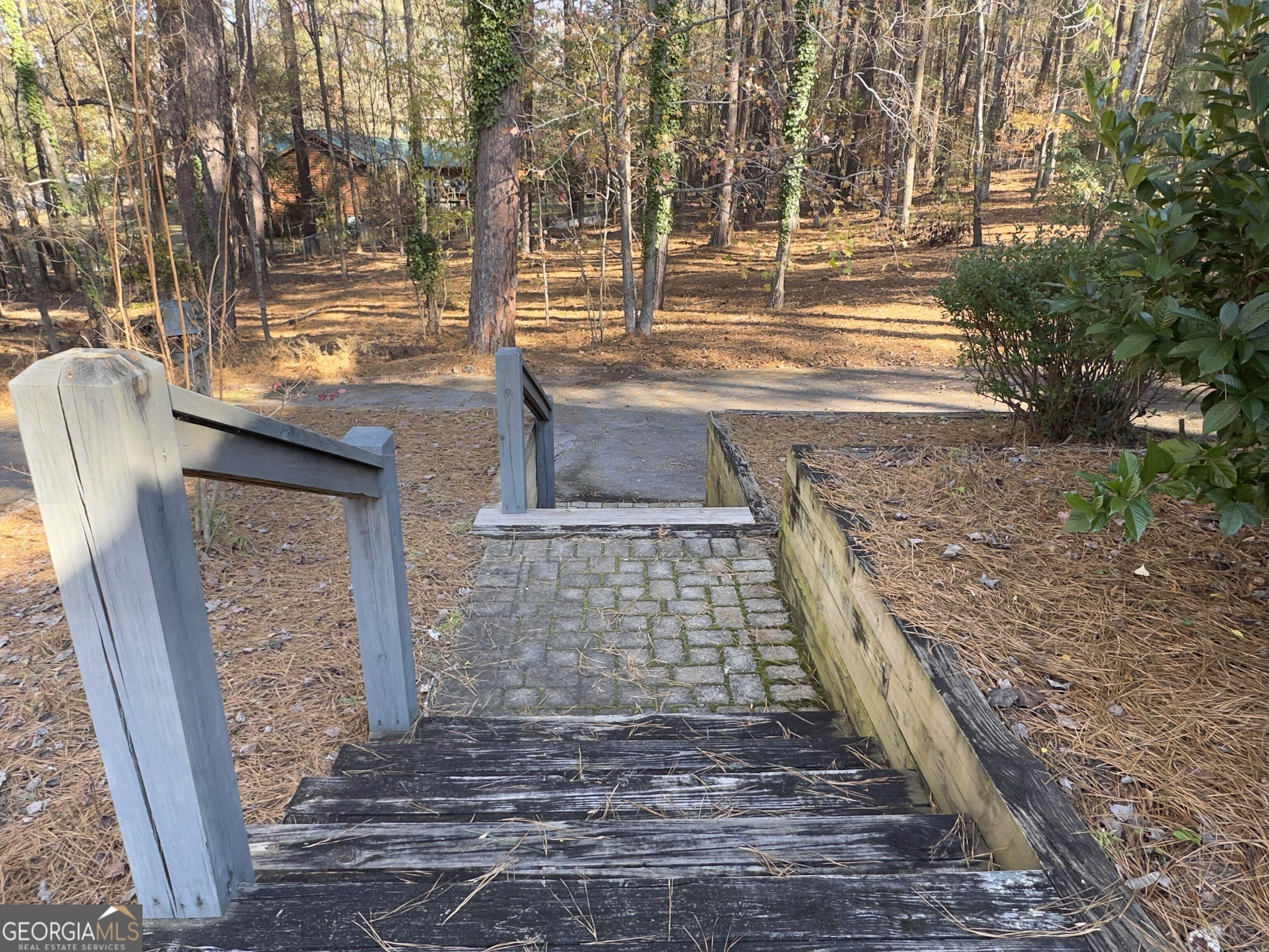 469 Chick-A-Dee Court