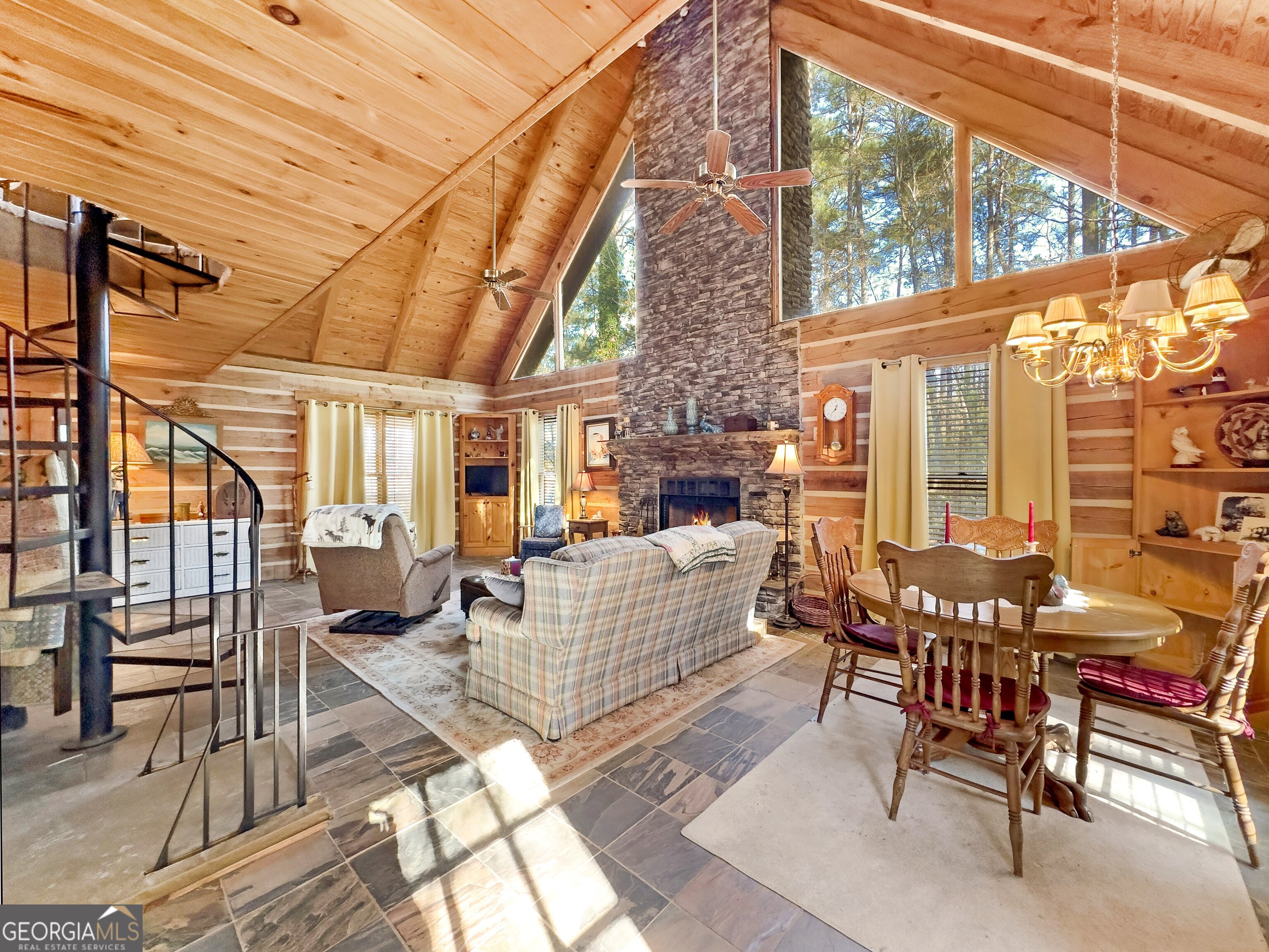 469 Chick-A-Dee Court