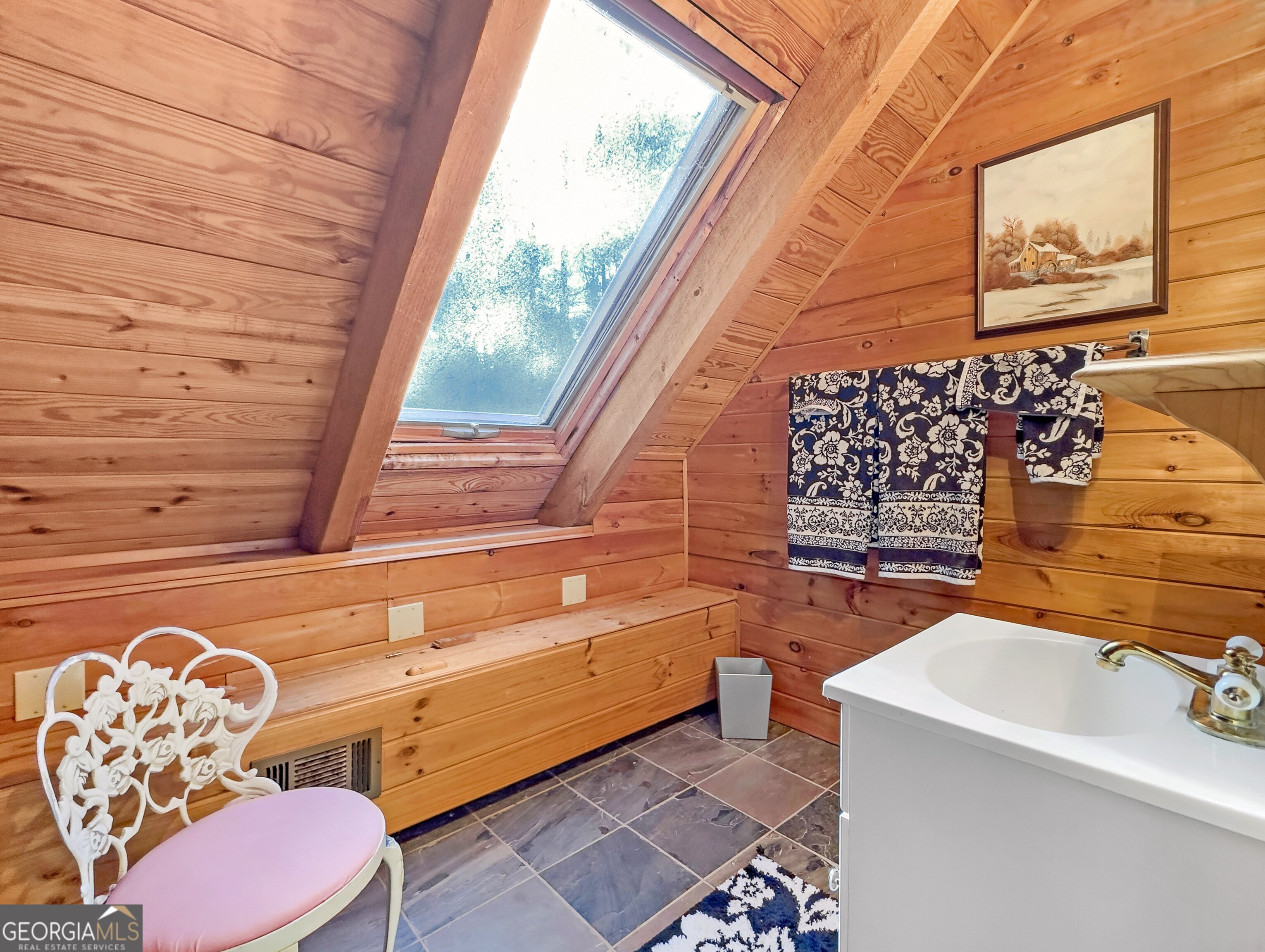 469 Chick-A-Dee Court