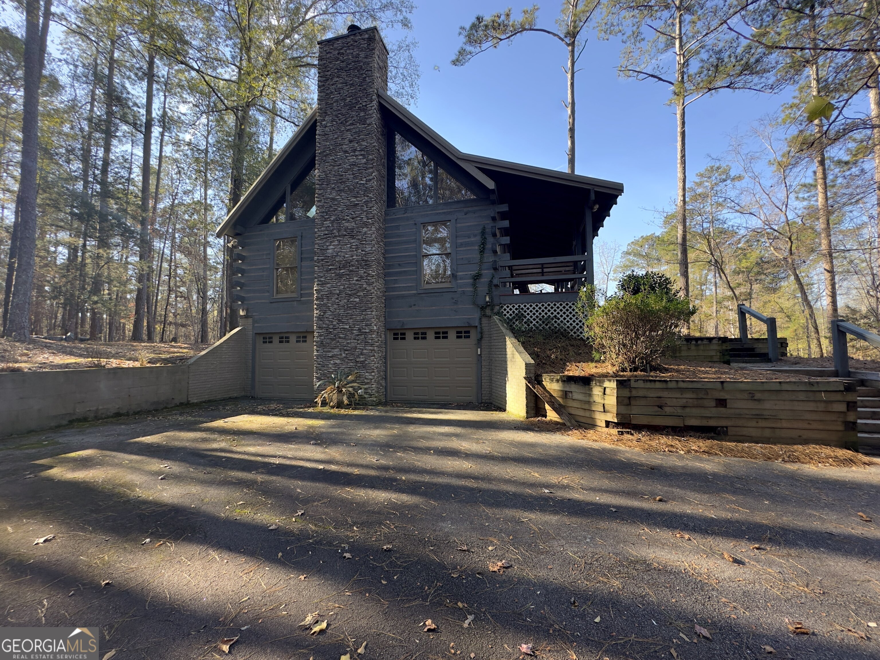 469 Chick-A-Dee Court