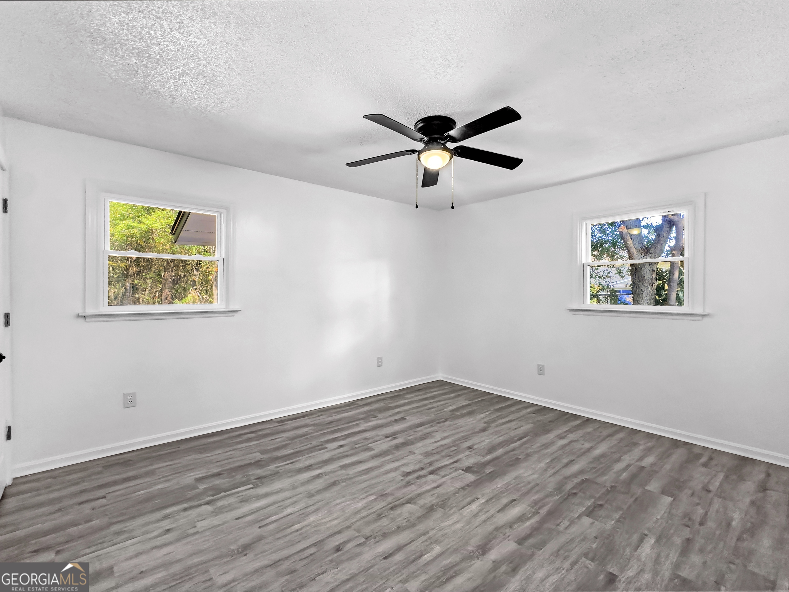 803 Crestwood Terrace