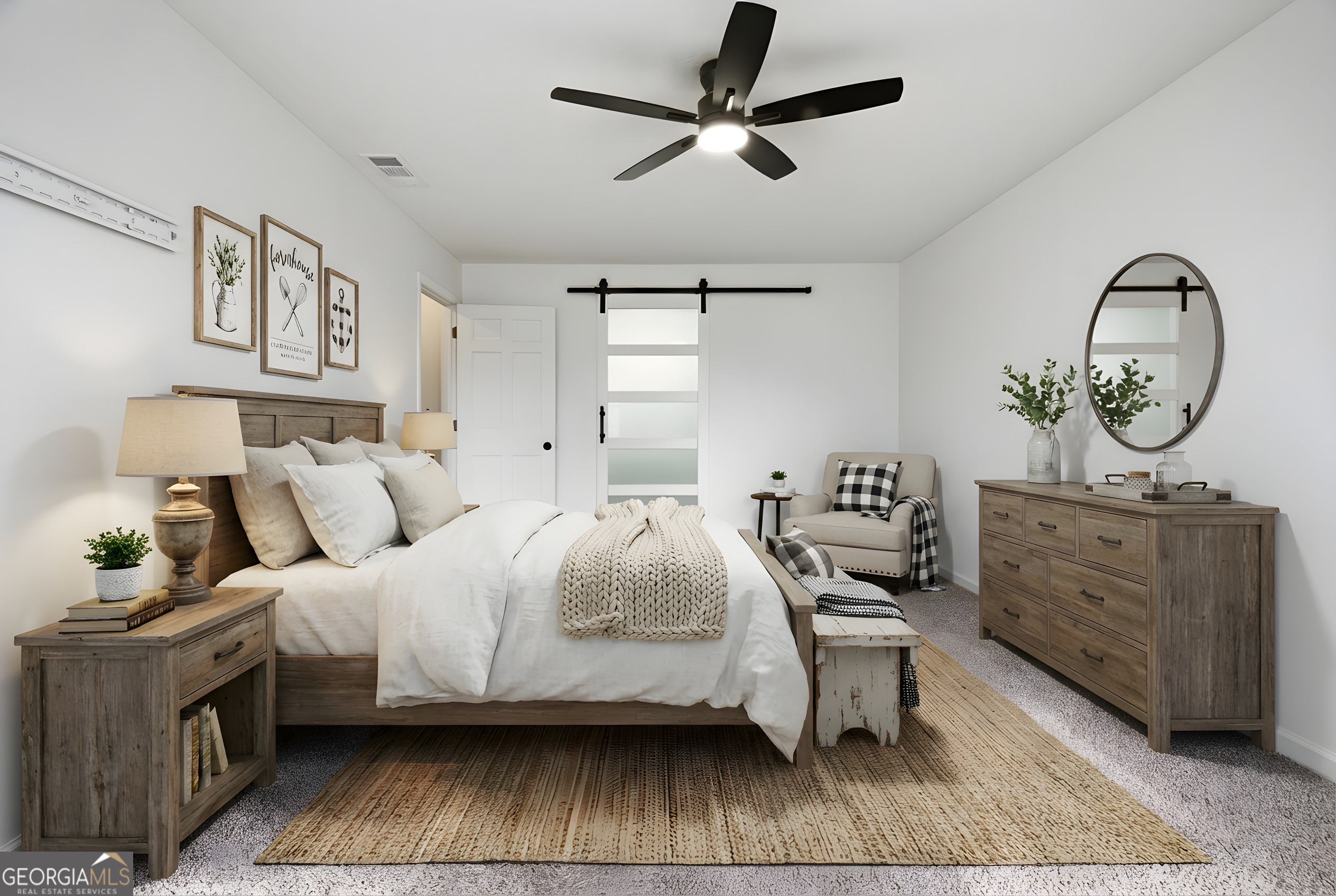 560 Clubhouse Drive SE