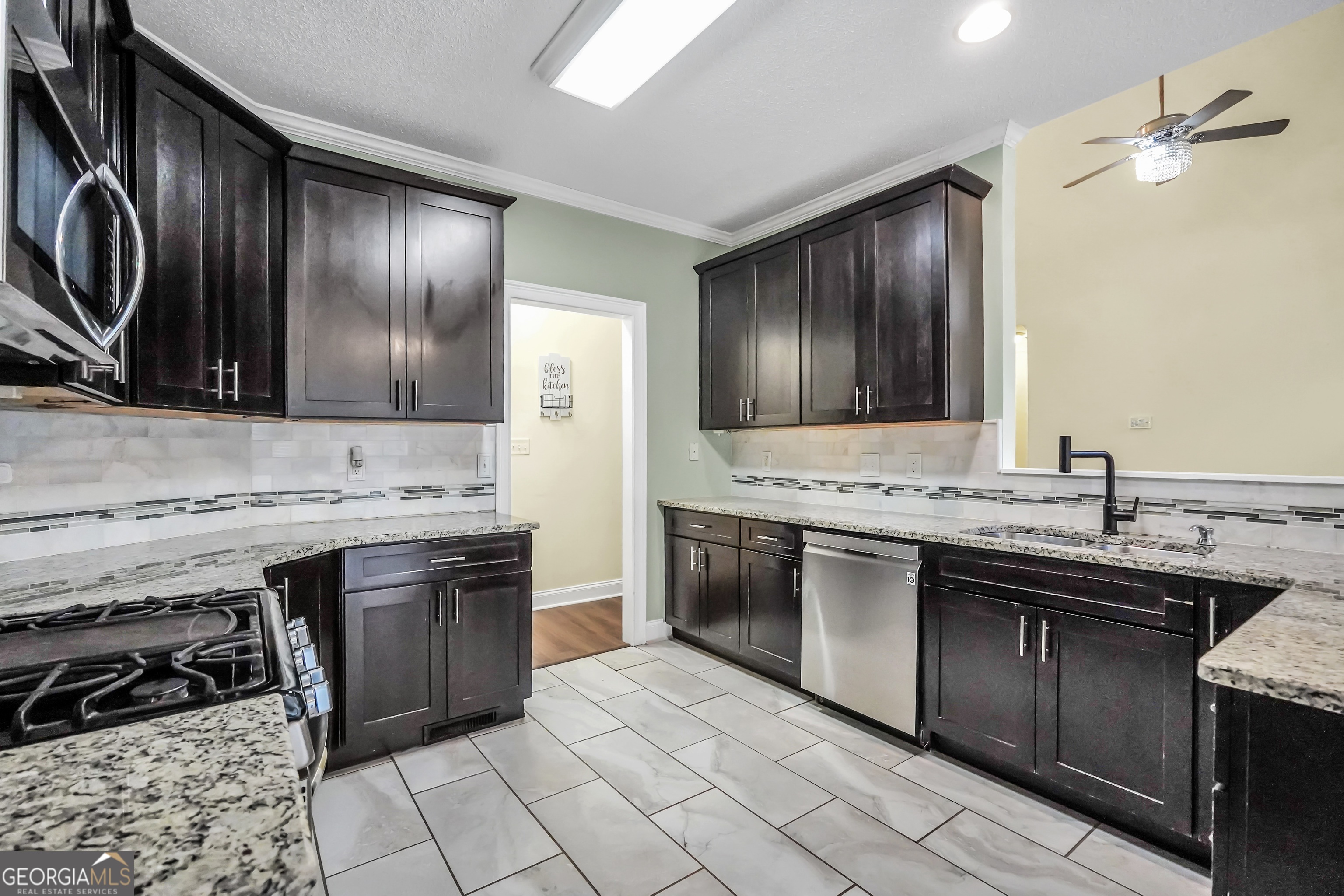 70 Barrington Farms Court