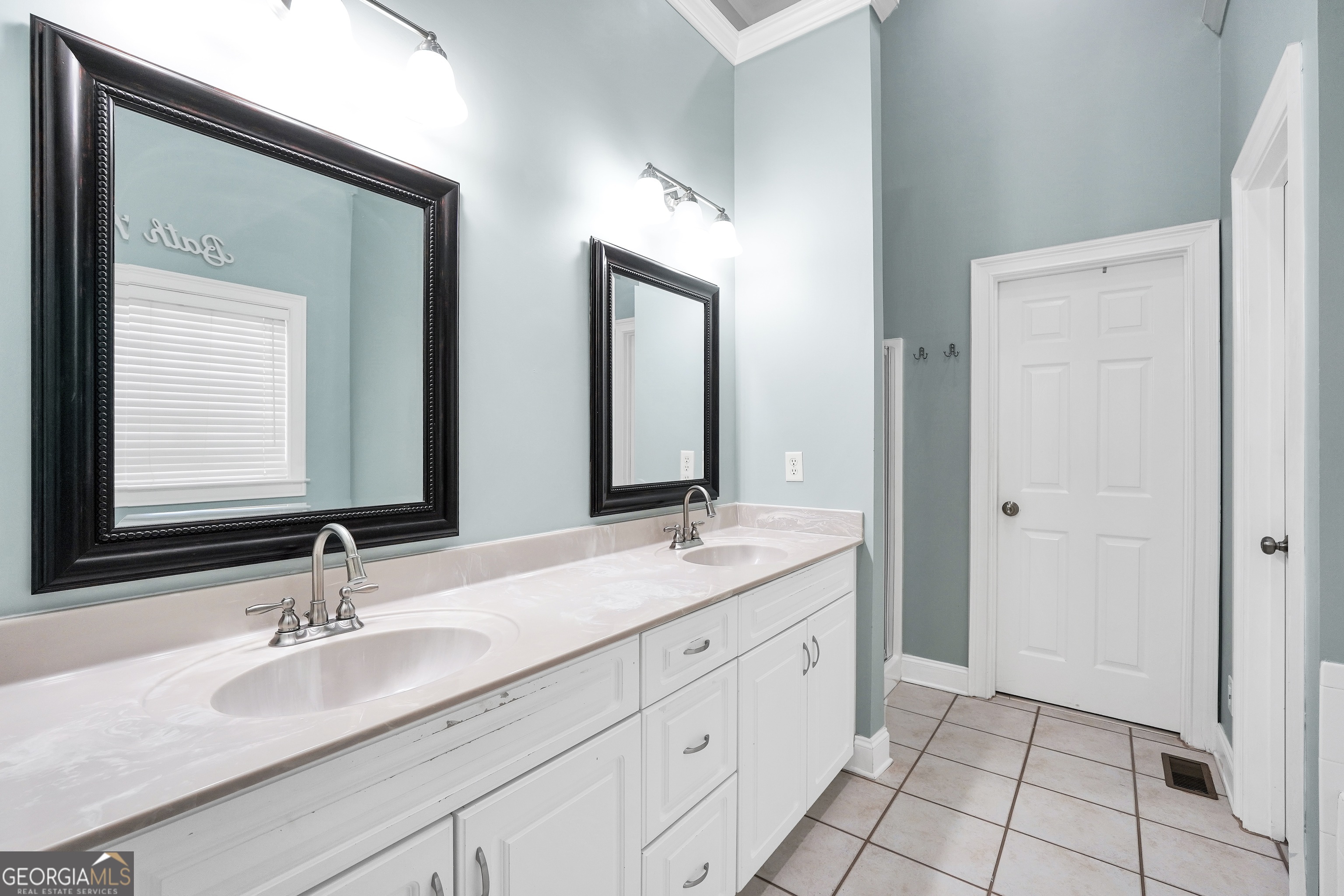 70 Barrington Farms Court