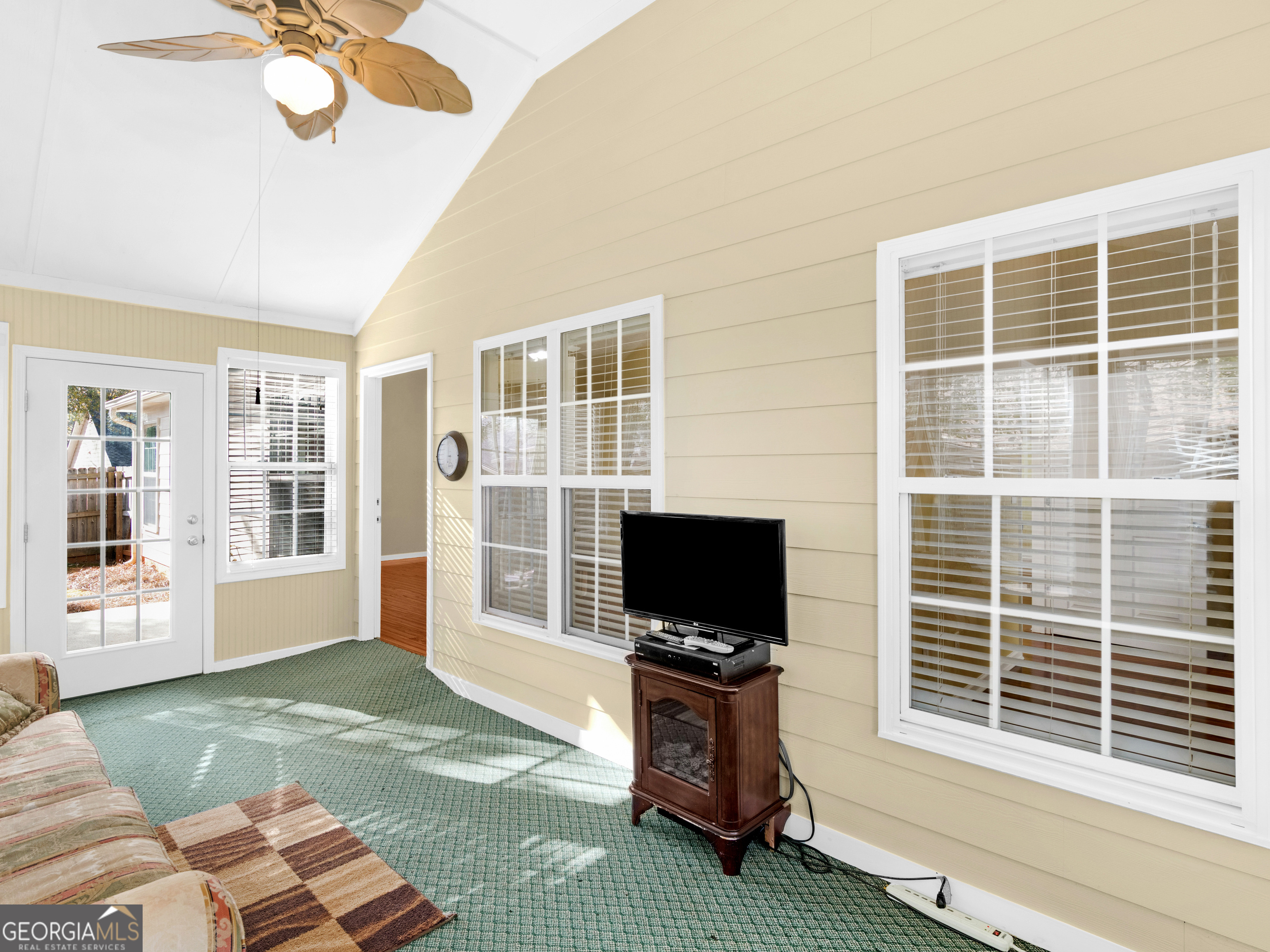 1014 Harbor View Lane