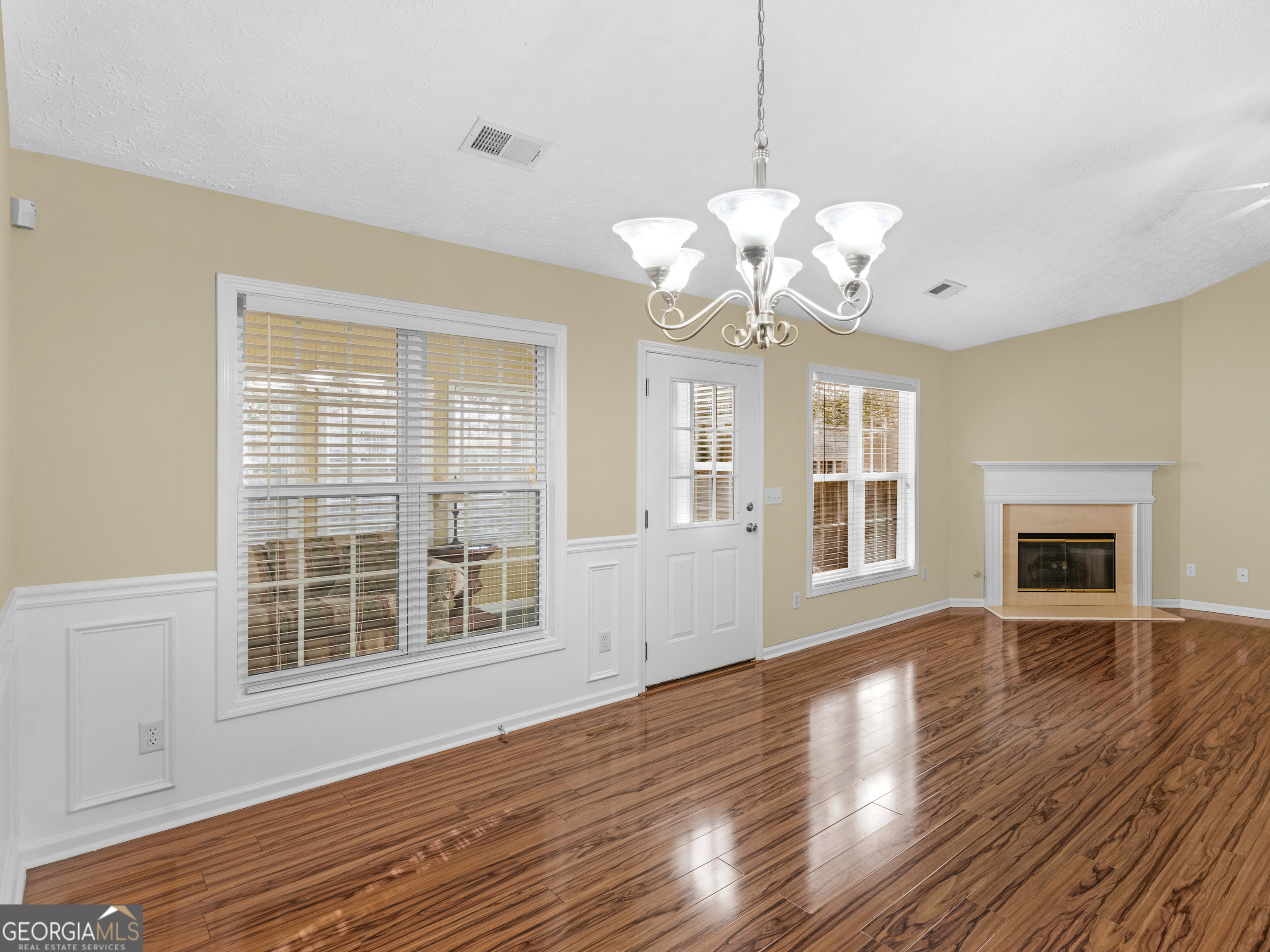 1014 Harbor View Lane