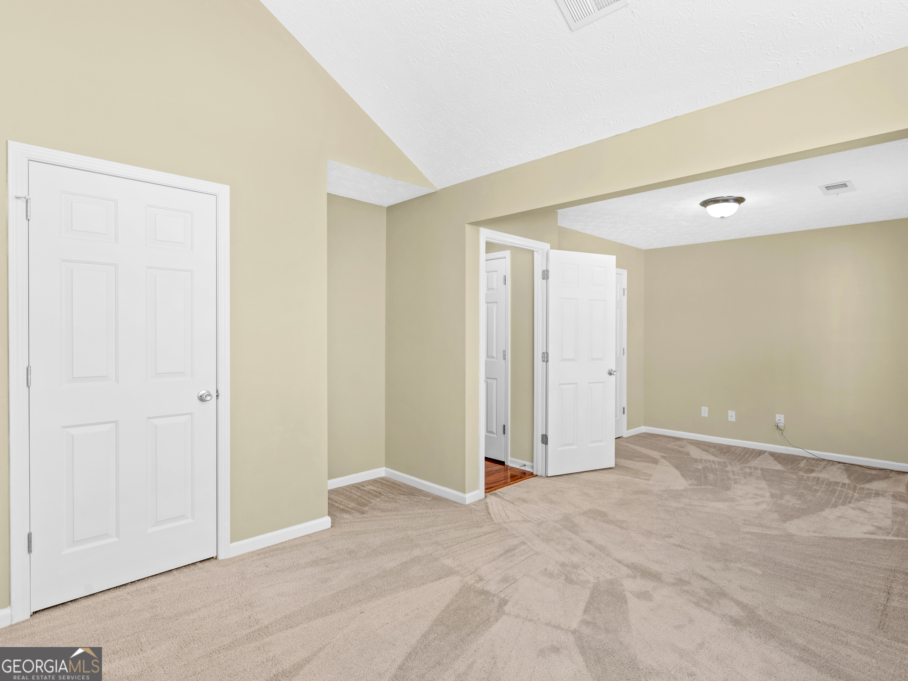 1014 Harbor View Lane