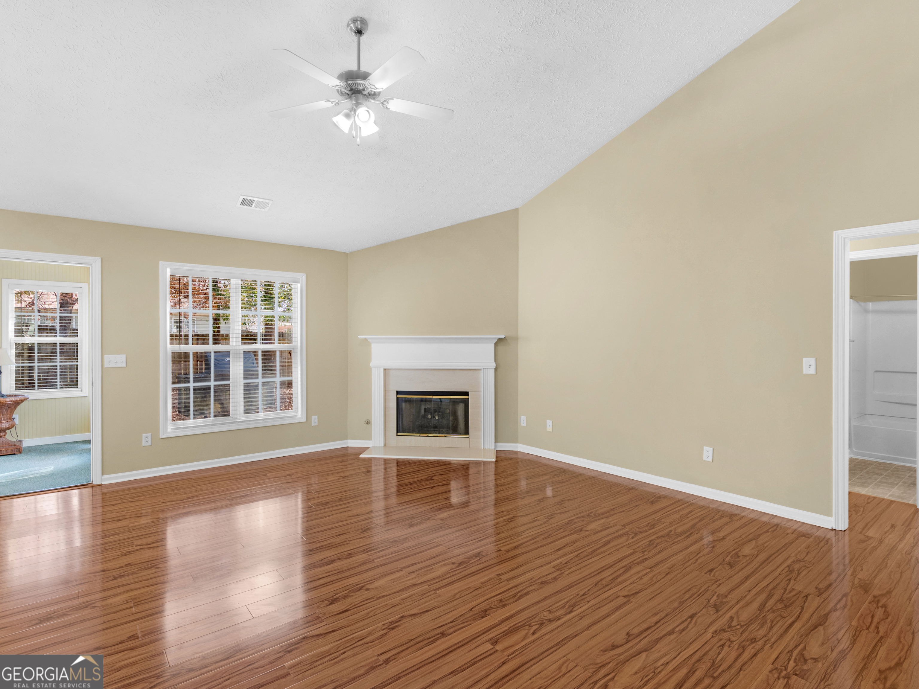 1014 Harbor View Lane