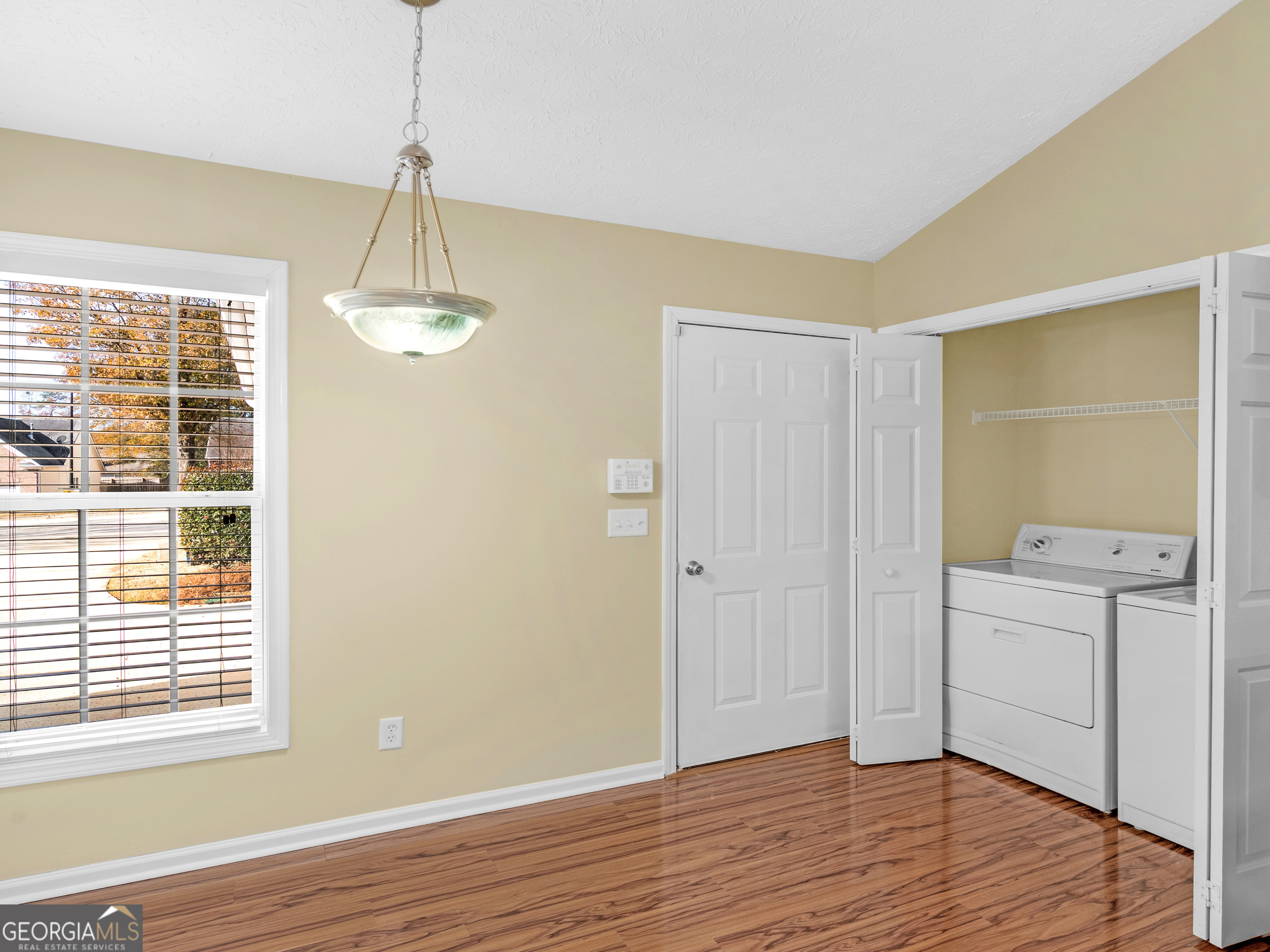 1014 Harbor View Lane