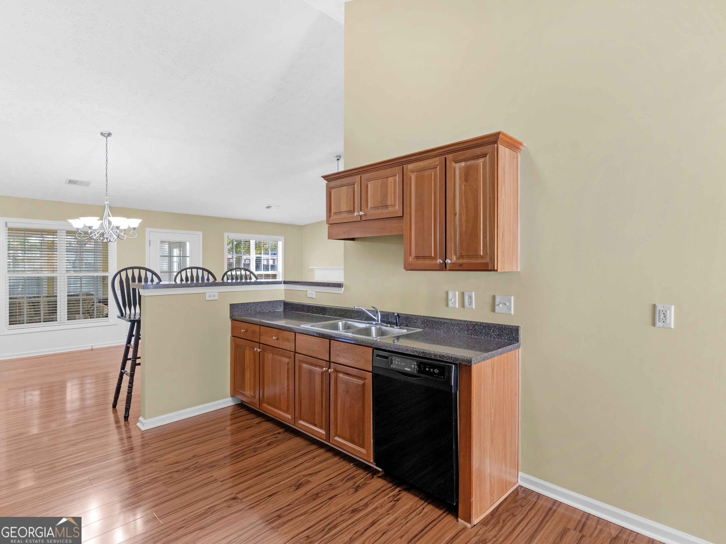 1014 Harbor View Lane