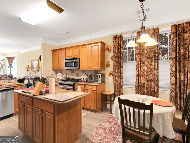 1141 Pebble Creek Lane