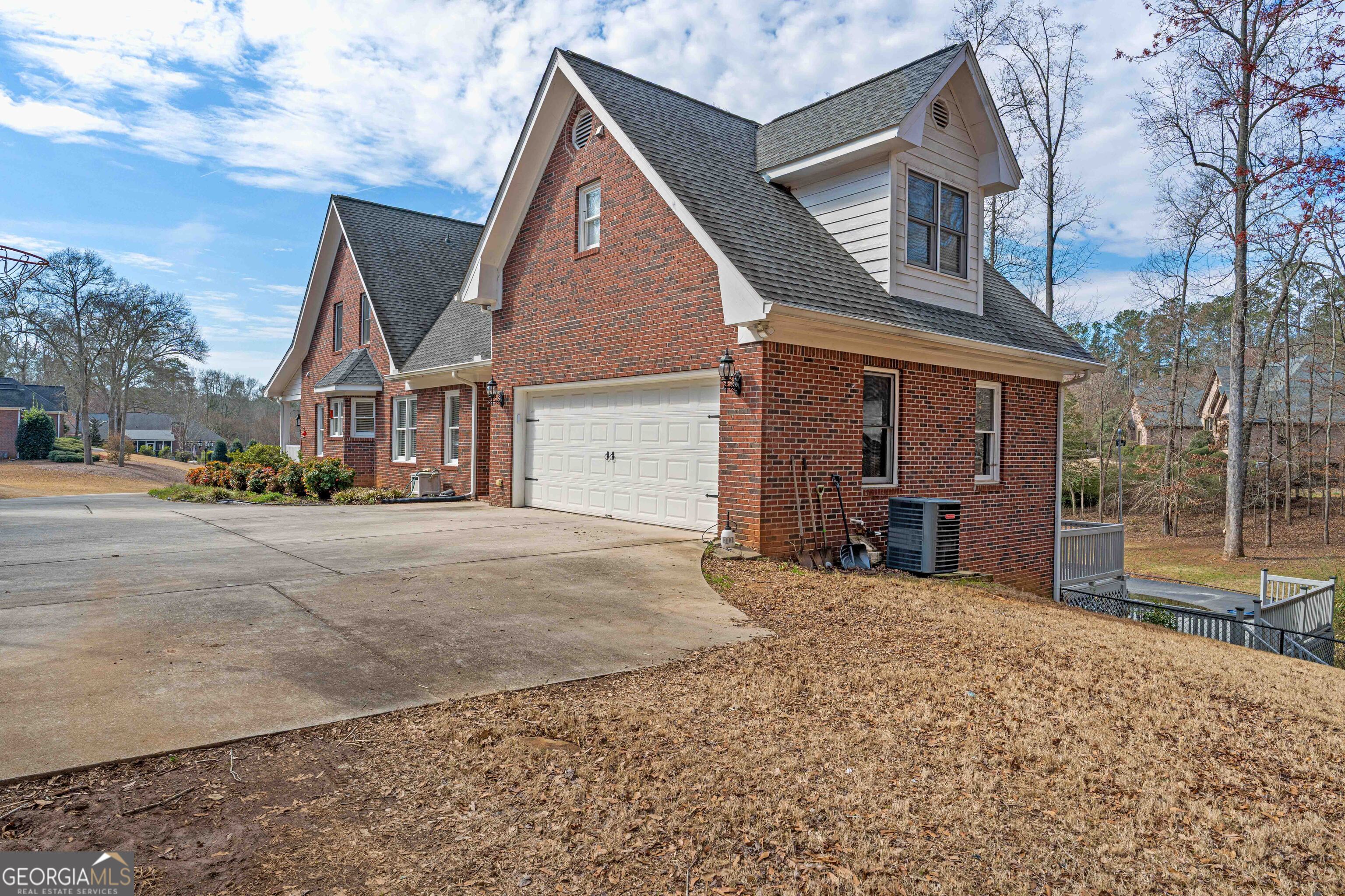 841 Streamside Drive