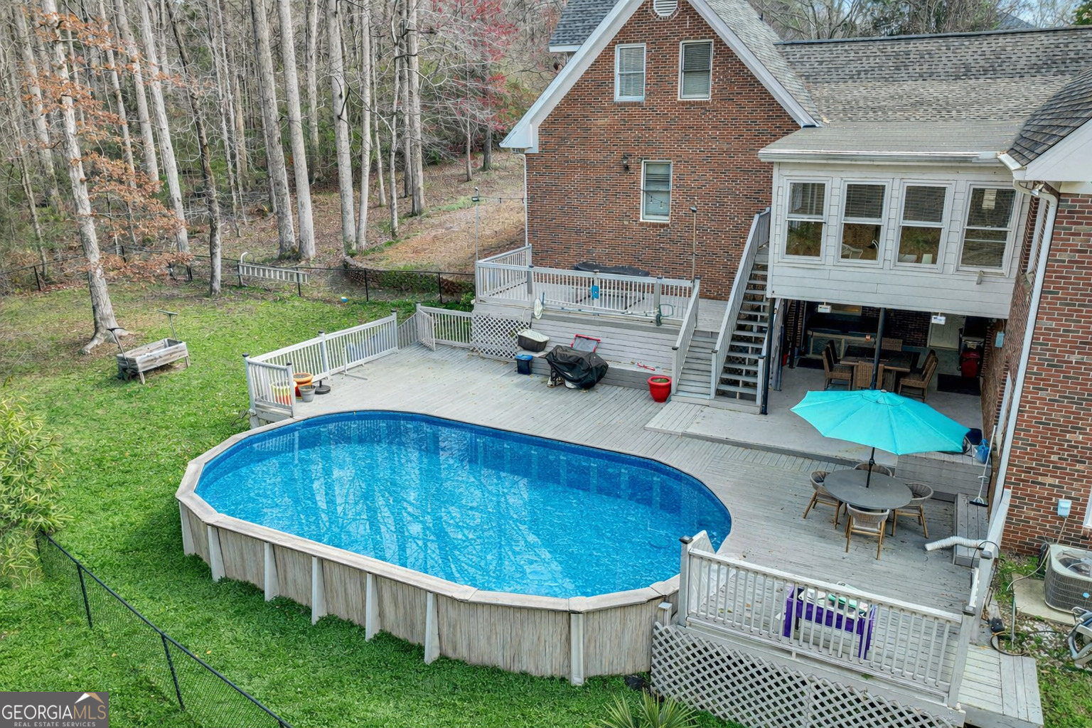 841 Streamside Drive