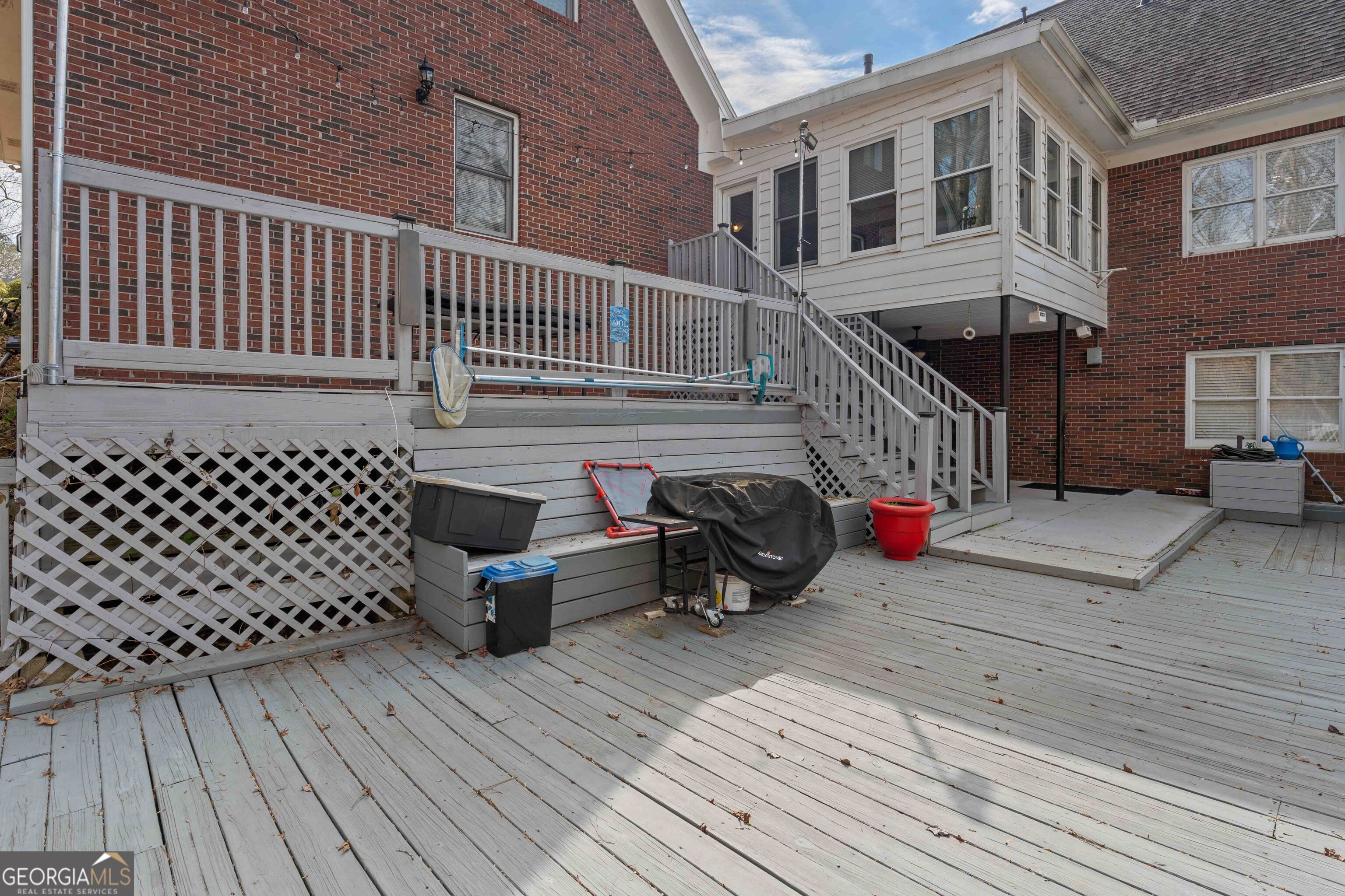 841 Streamside Drive