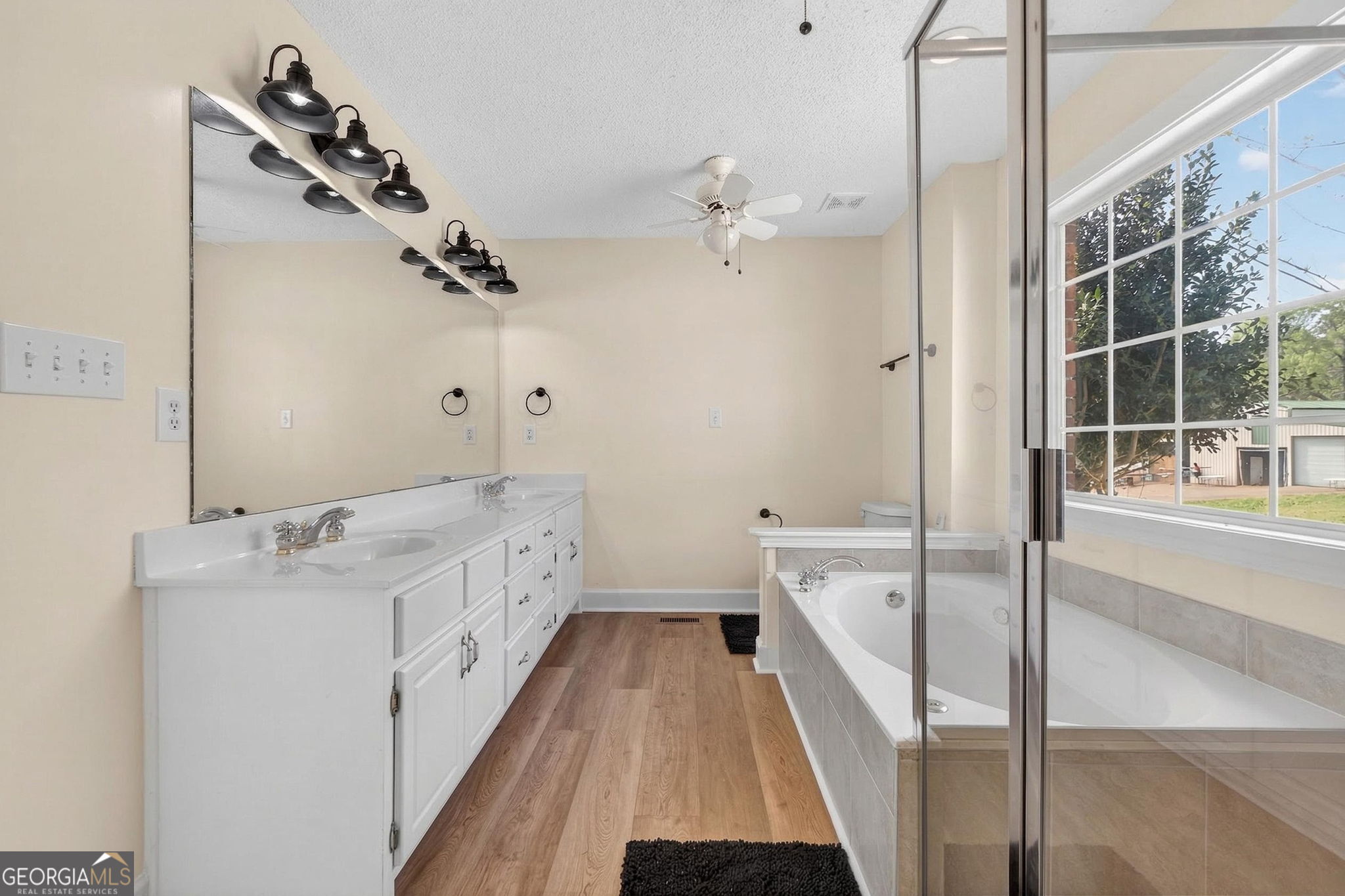 955 Mocassin Gap Road