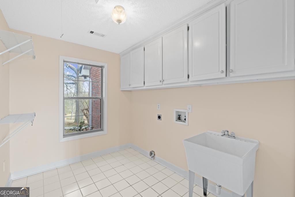 955 Mocassin Gap Road