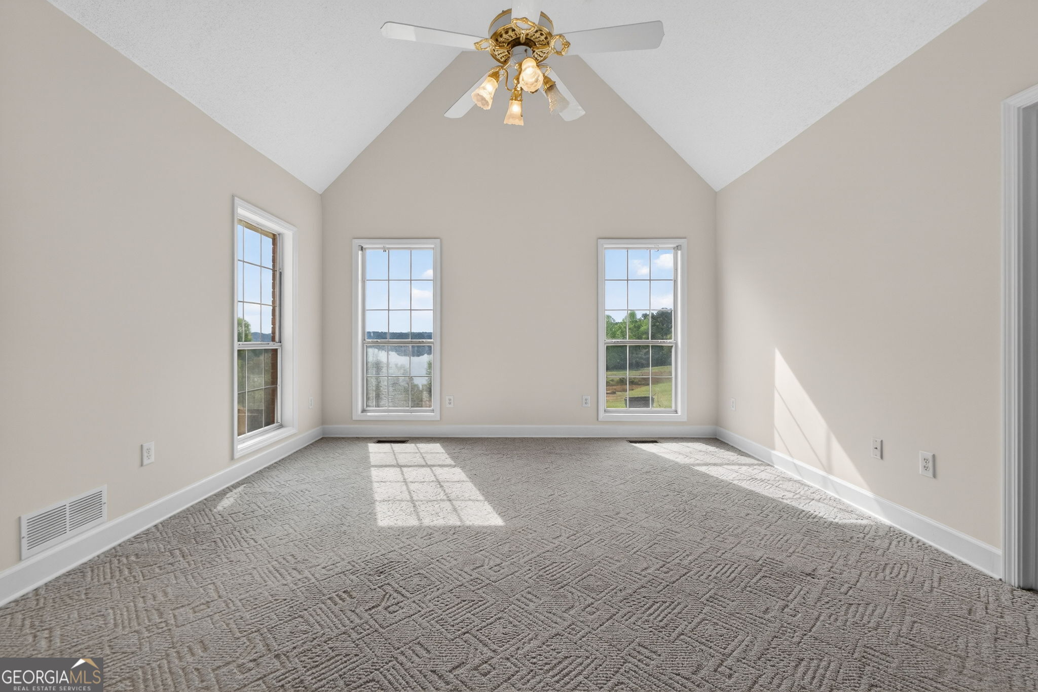 955 Mocassin Gap Road