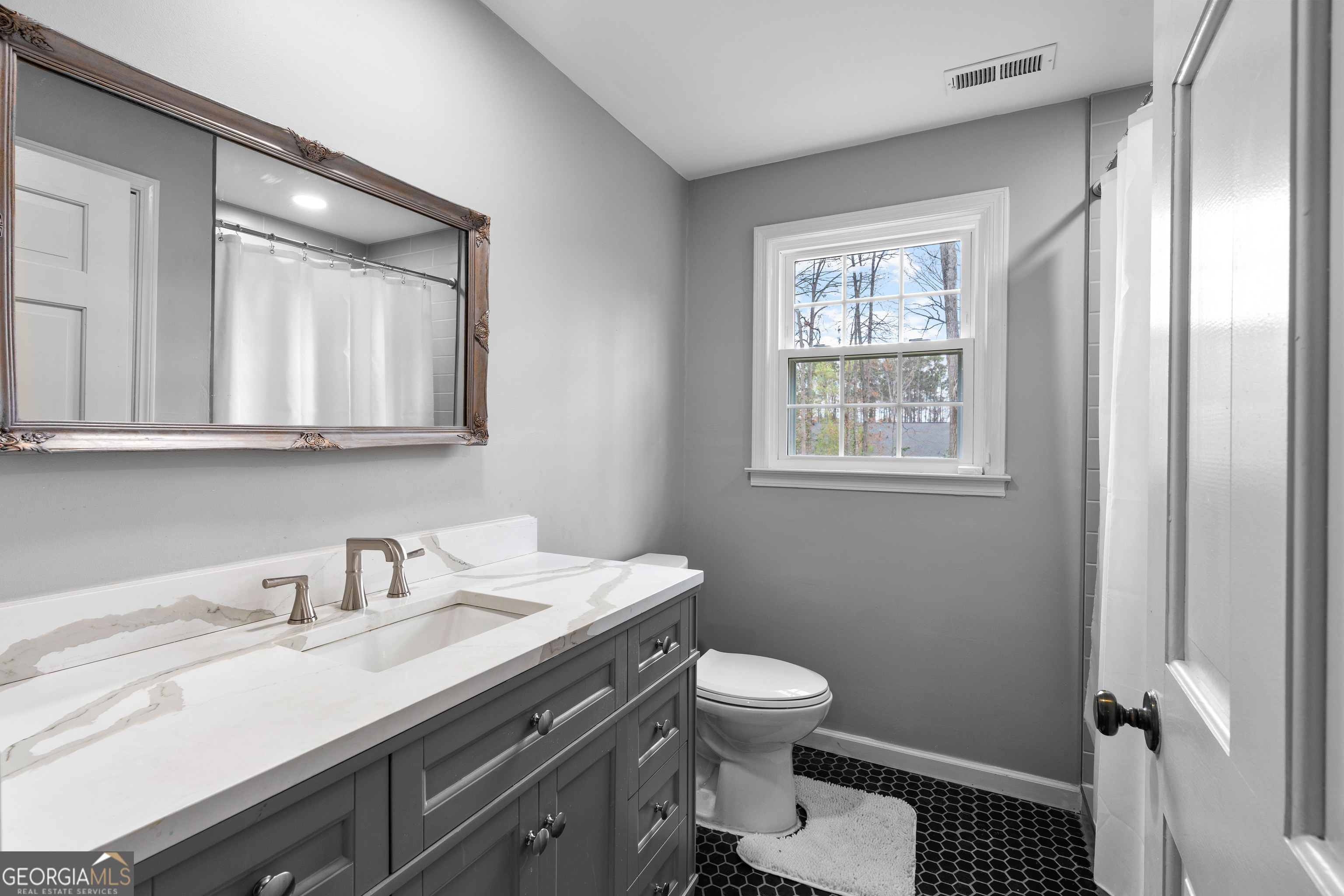 2958 Cravey Drive NE