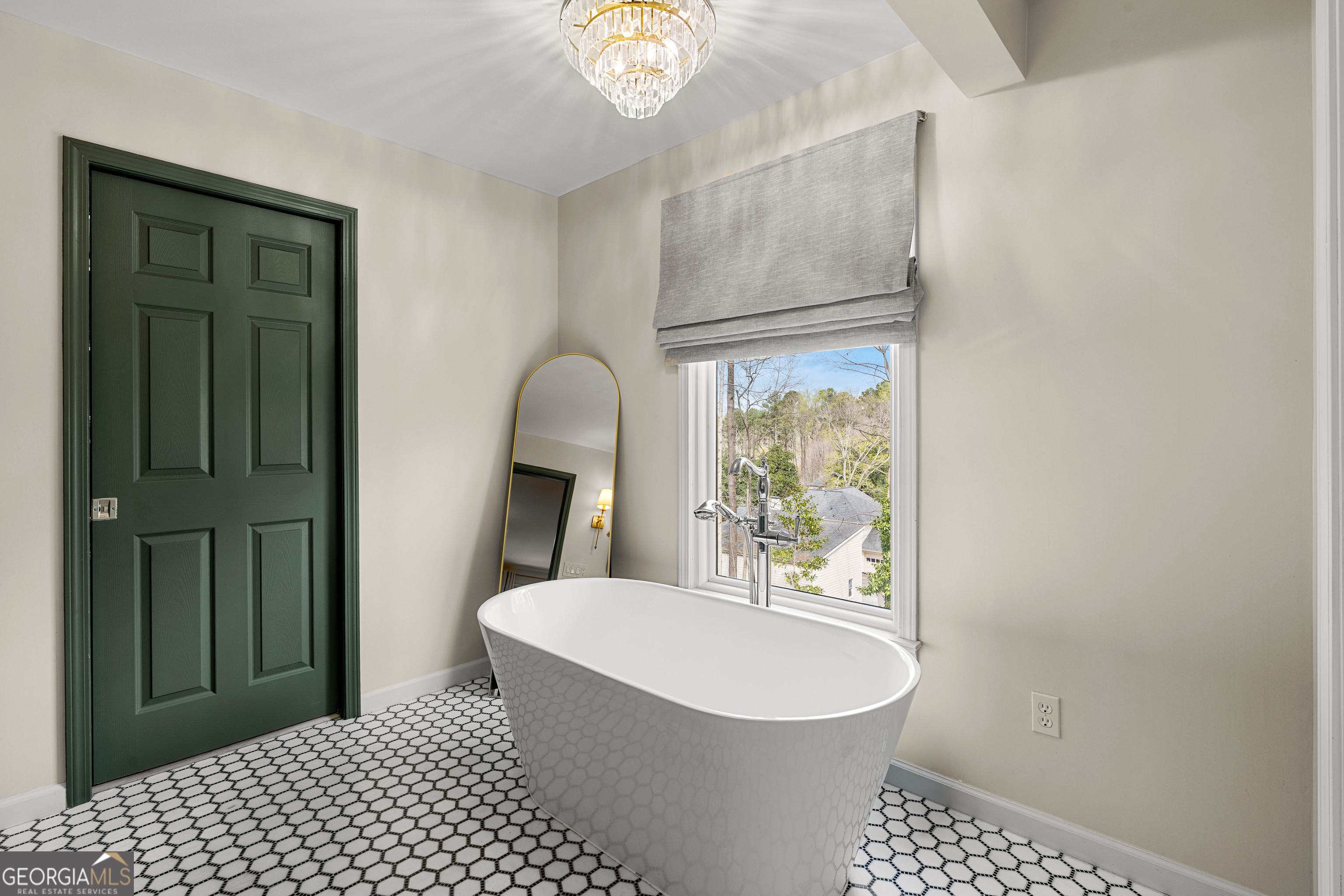 2958 Cravey Drive NE